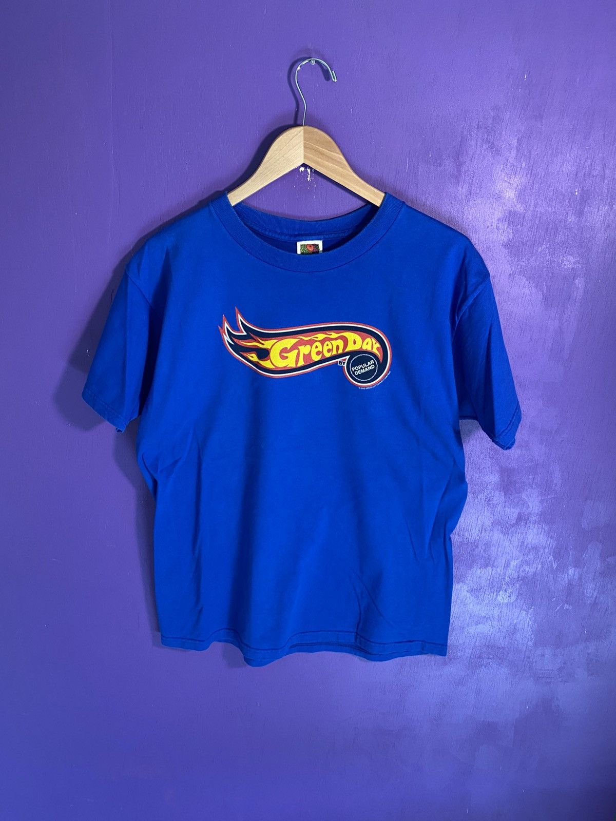 Band Tees Vintage 2000 Green Day By Popular Demand Tour Tee Hoodie, Sweatshirt | FlexRushtees.com