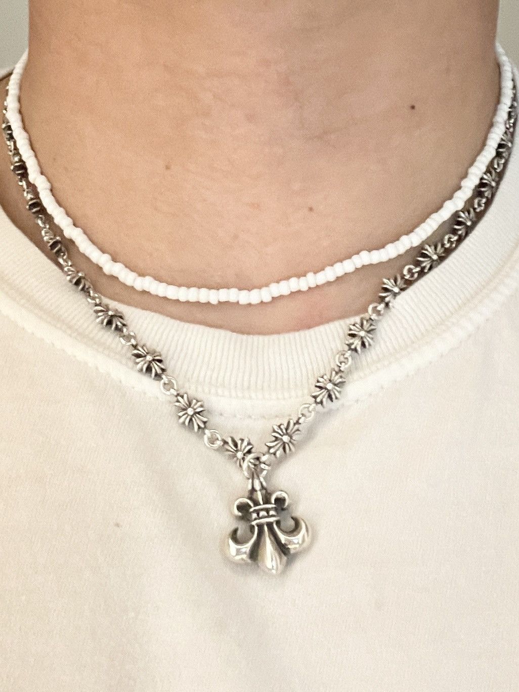 Vintage Steal Y2k Japan Clean White Beads Necklace T-Shirts, Hoodie, Sweatshirt | FlexRushtees.com