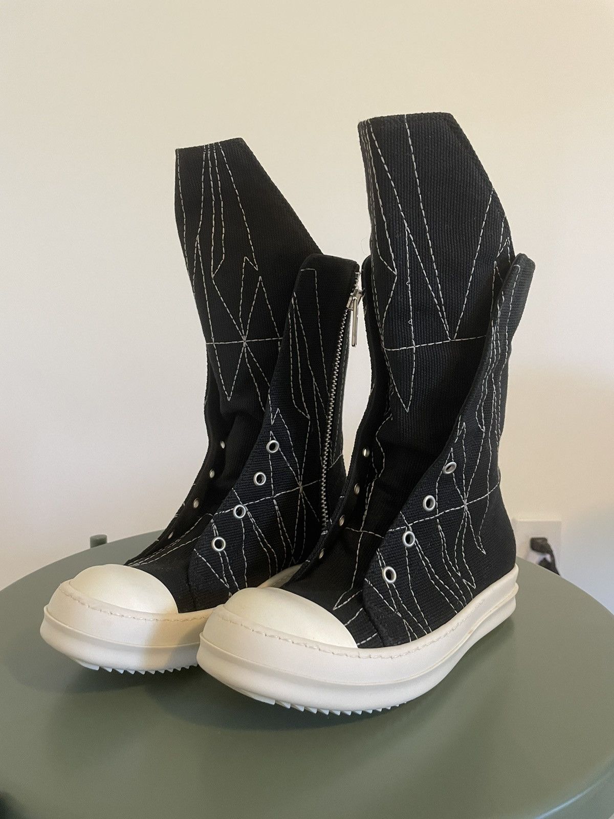 Owens Rick Owens Hi Top Ramones T-Shirts, Hoodie, Sweatshirt | AU16VibeMintTees.com