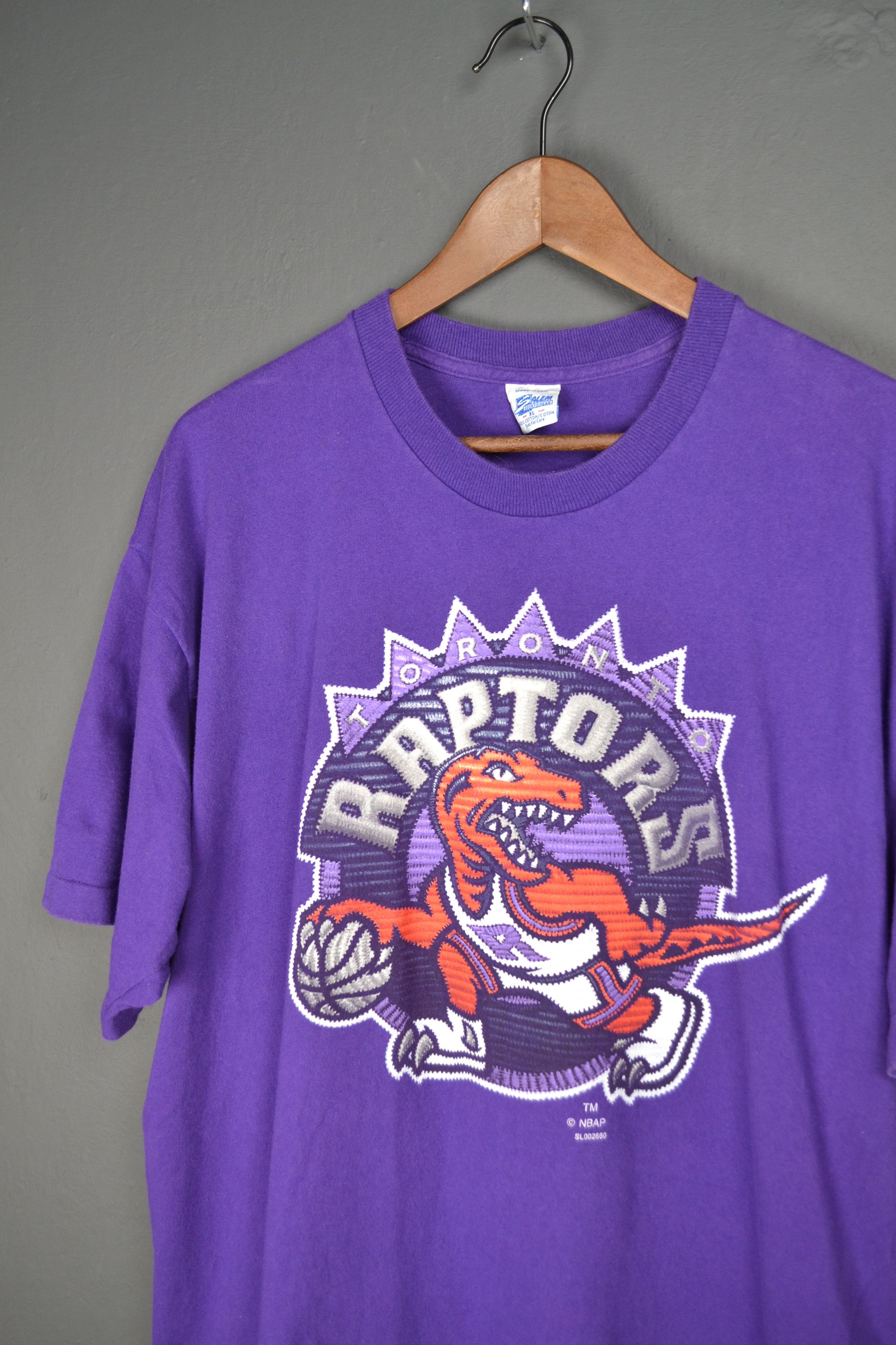 toronto Raptors Xl Purple T-shirt Vintage 90s Salem Nbap Usa Hoodie, Sweatshirt | FlexRushtees.com