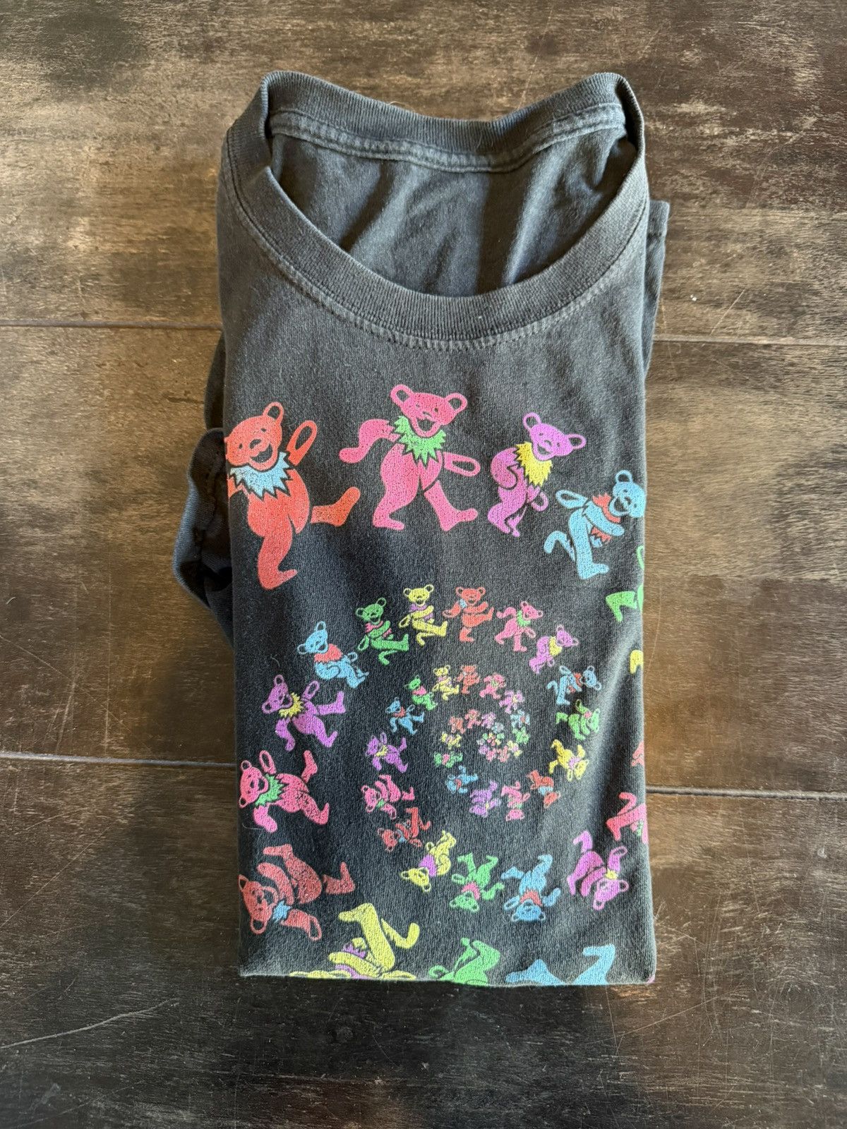 Dead Vintage Grateful Dead Spiral Bears Tee Hoodie, Sweatshirt | FlexRushtees.com