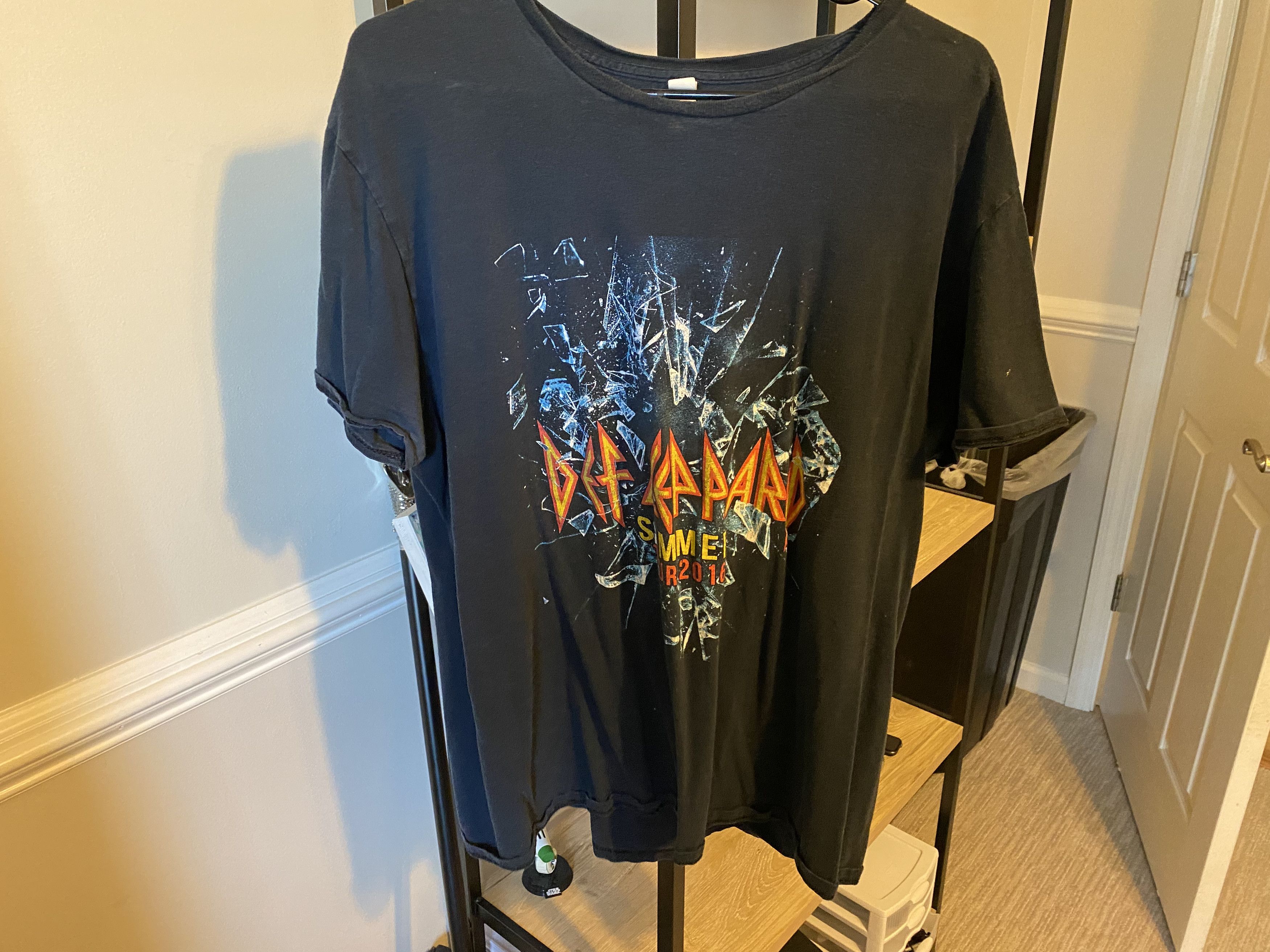 Leppard Def Leppard 2016 Summer Tour Tee Hoodie, Sweatshirt | FlexRushtees.com