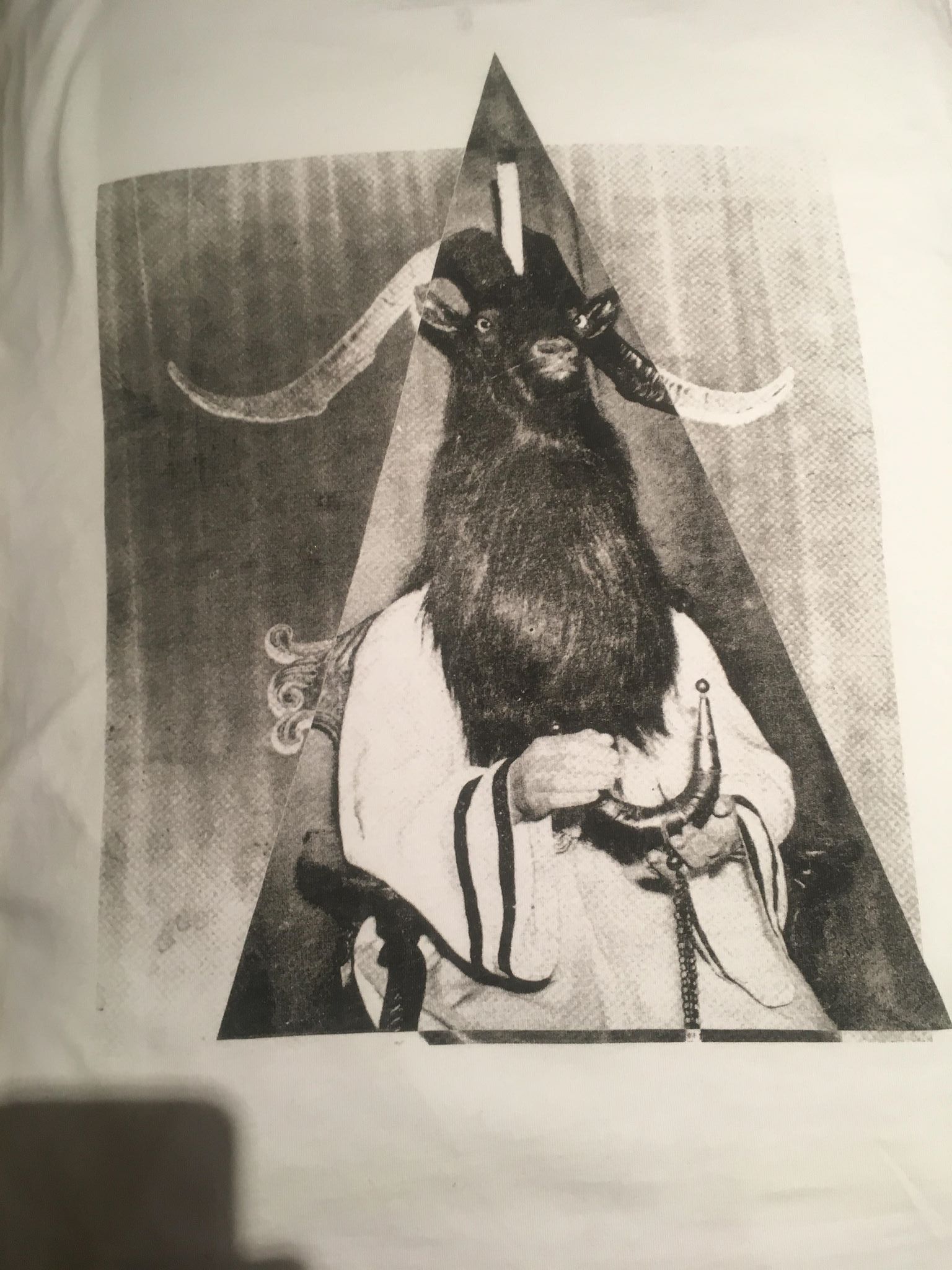 Palace Goat Tee Very Rare F W 2009 Hoodie, Sweatshirt | FlexRushtees.com
