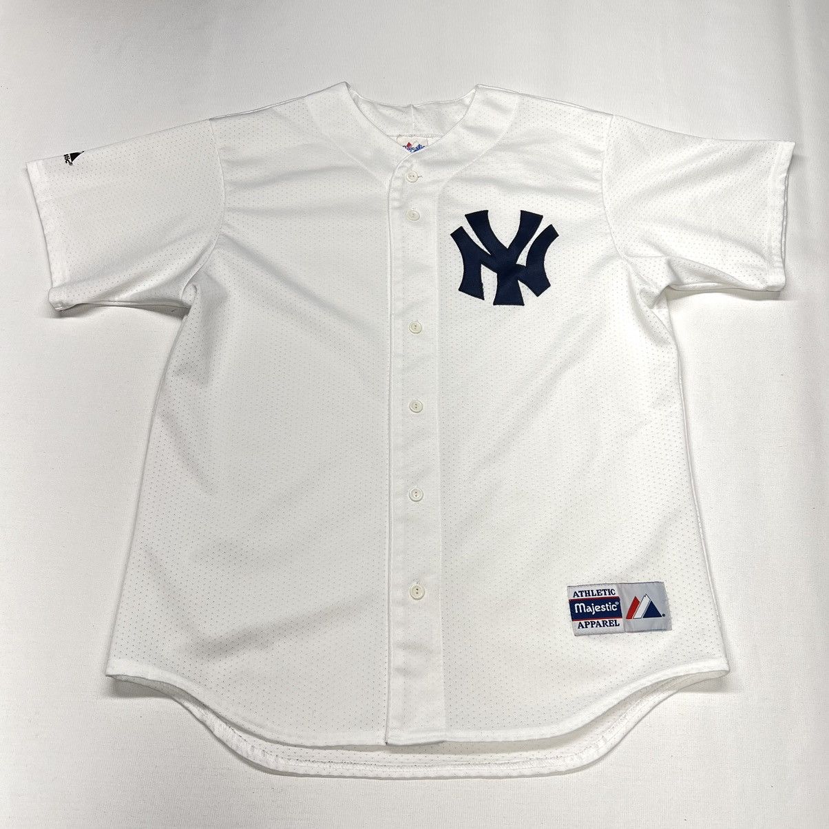 New York Yankees X Vintage Vtg Yankees Jersey White Majestic Blank Mlb Baseball Sports T-Shirts, Hoodie, Sweatshirt