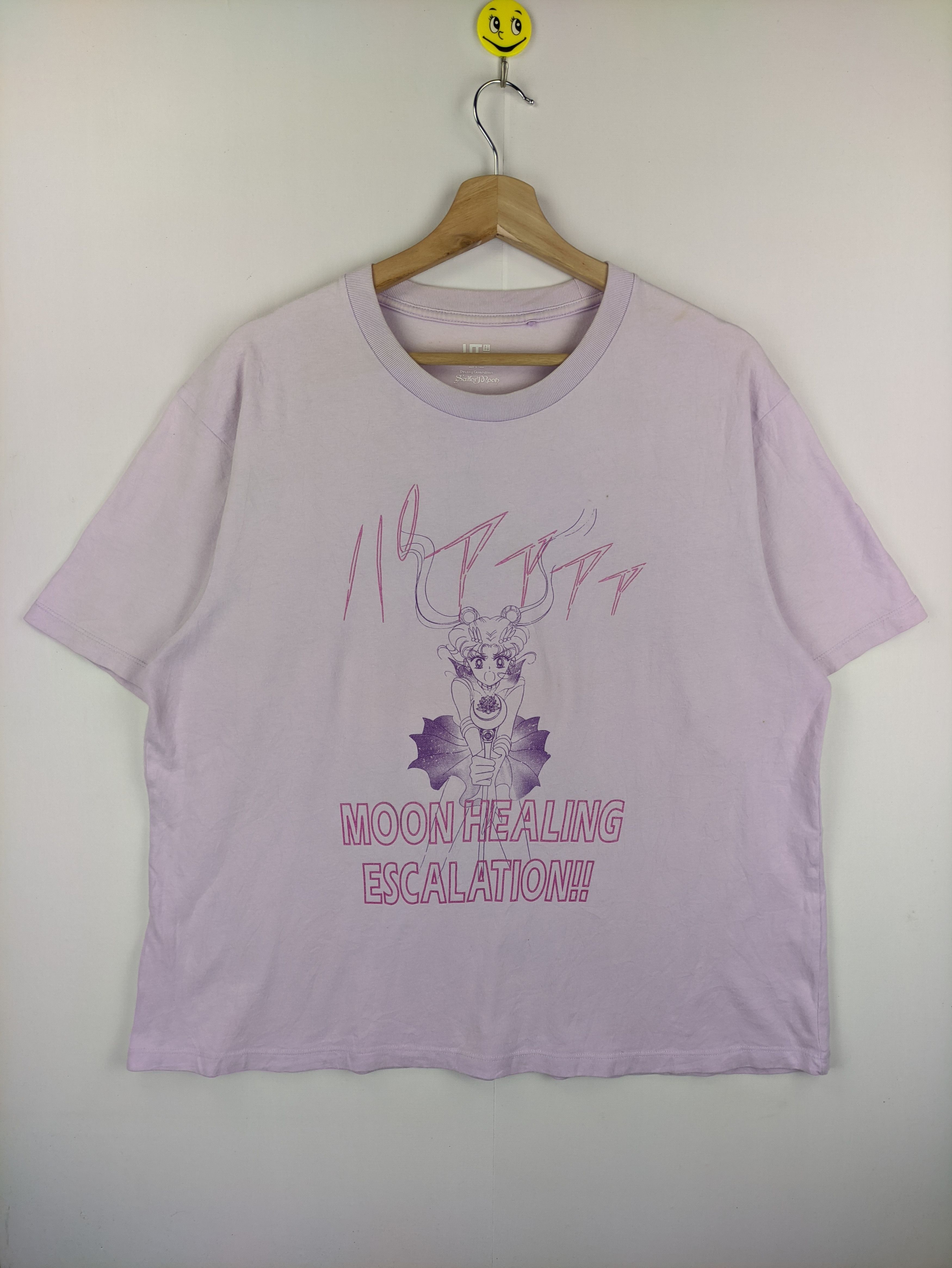 Steals Uniqlo T Shirt Sailormoon