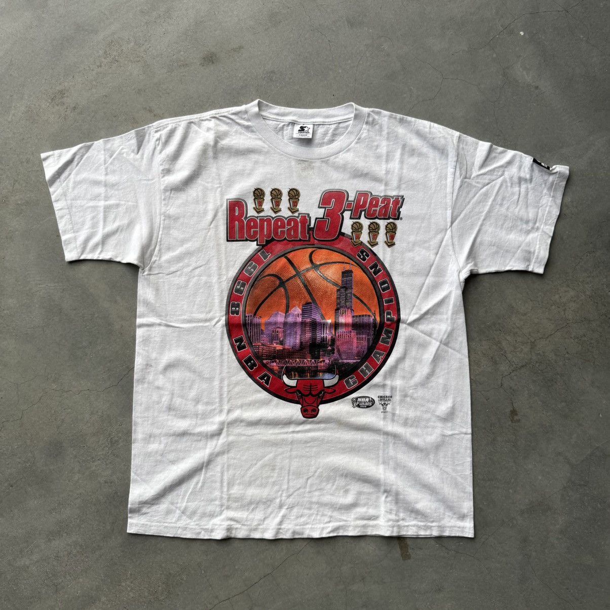 Vintage 1998 Chicago Bulls Repeat 3 Peat Nba Tee Hoodie, Sweatshirt | FlexRushtees.com