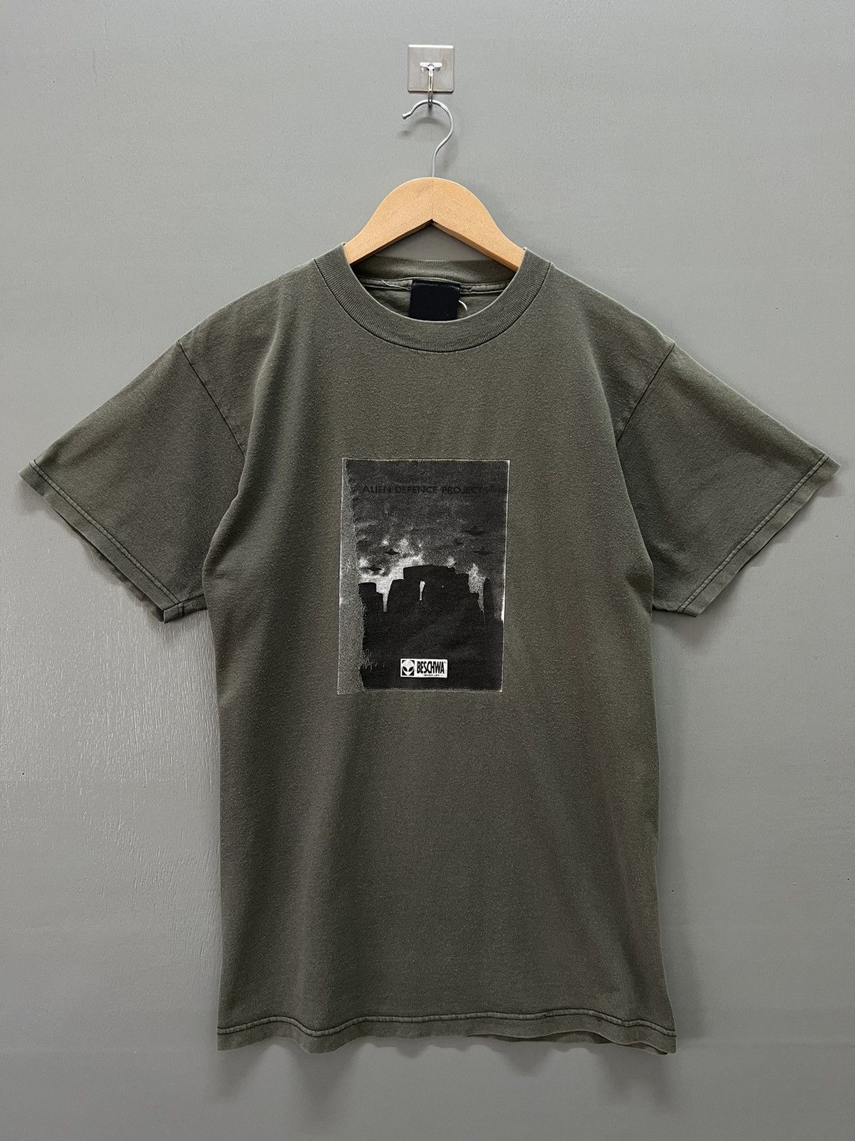 Vintage 90s Beschwa Alien Defense Projects T Shirts
