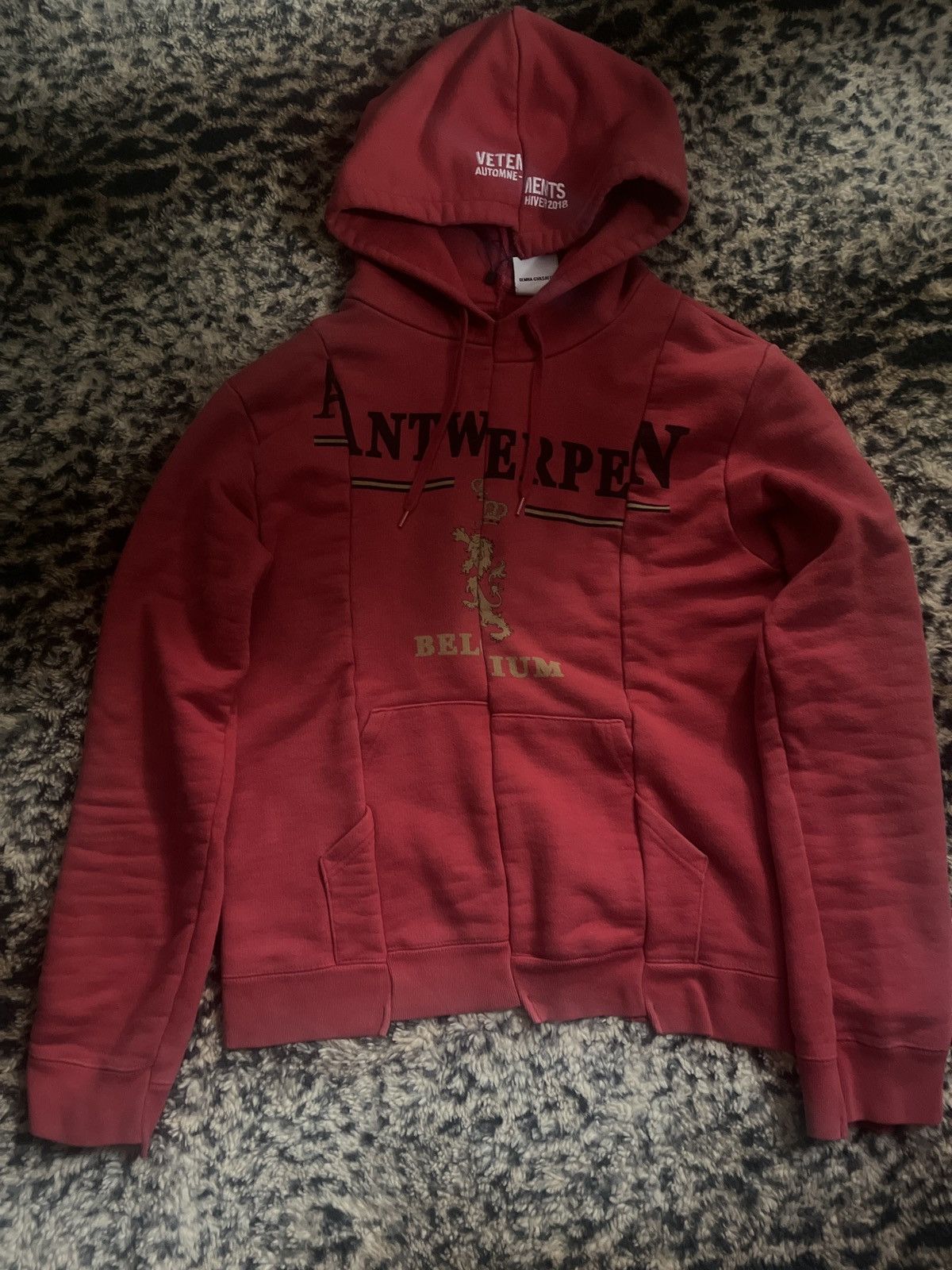 Vetements Split Antwerpen Hoodie In Red T-Shirts, Sweatshirt | FlexRushtees.com
