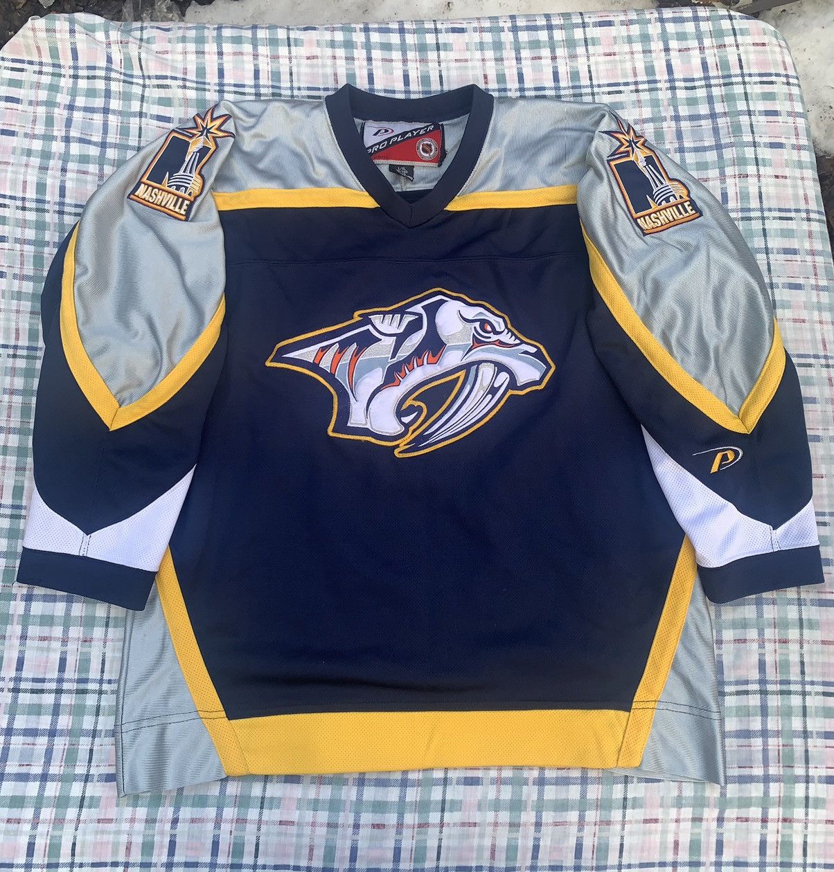 Nhl Vintage Ccm Nashville Predators Nhl Jersey