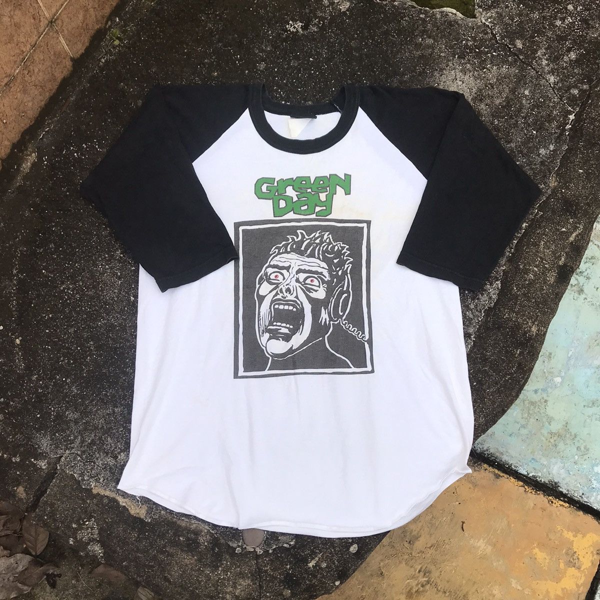 Vintage Green Day Basket Case Album 3q T-Shirts, Hoodie, Sweatshirt | FlexRushtees.com