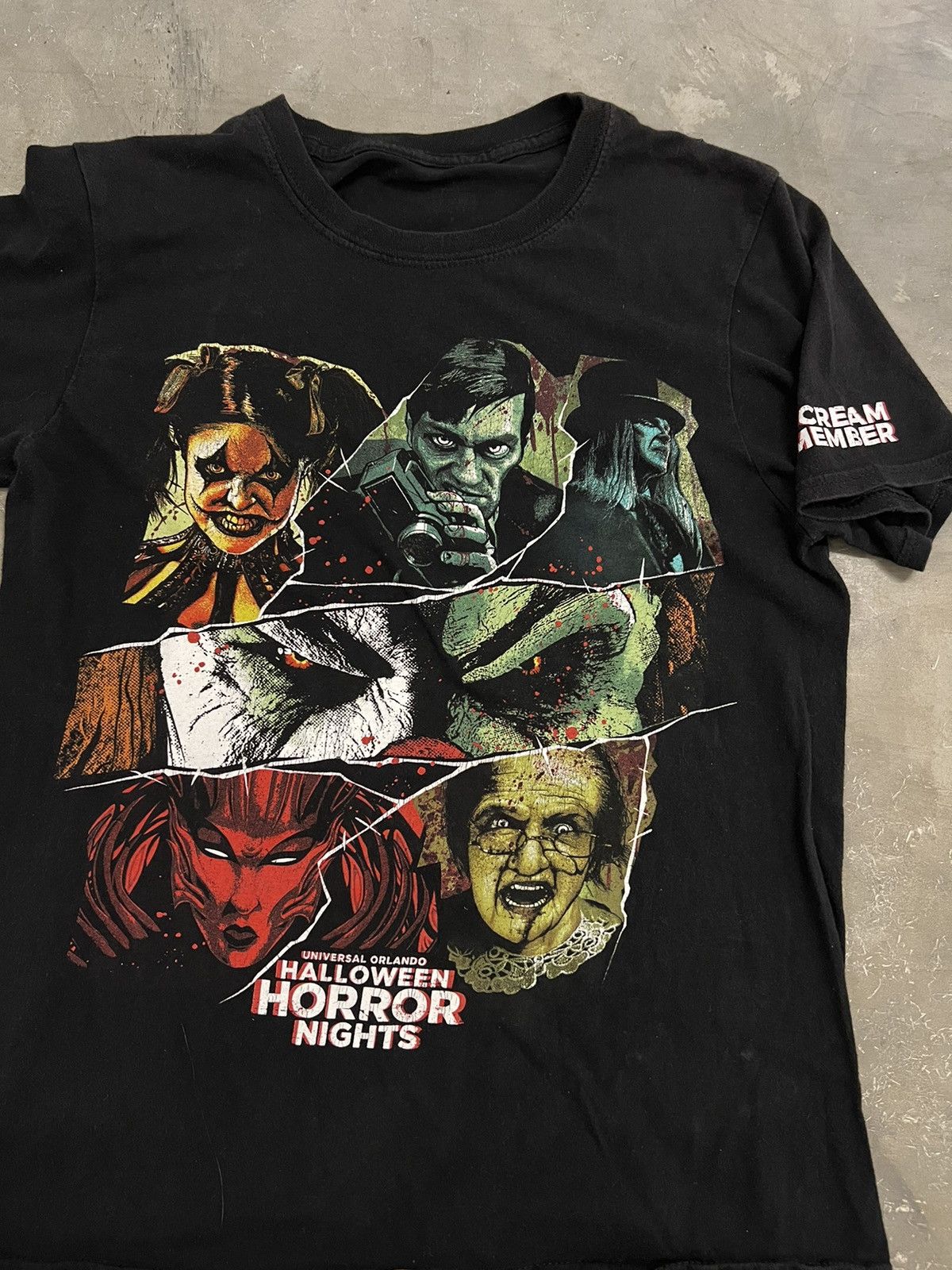Universal Studios Rare Halloween Horror Night Scream Team Cast Tee
