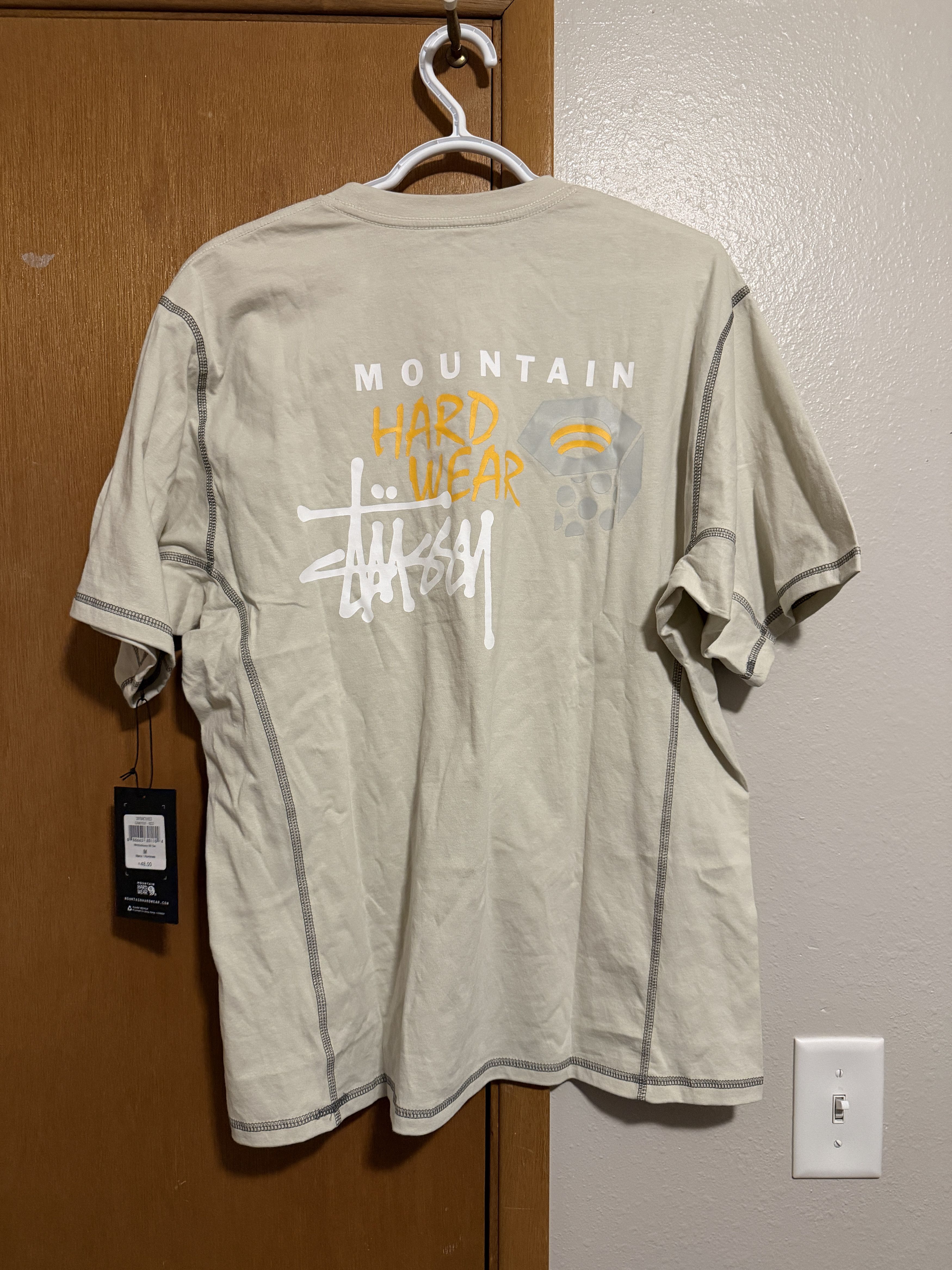Stussy Mountain Hardwear Tee Stone White Short Sleeve
