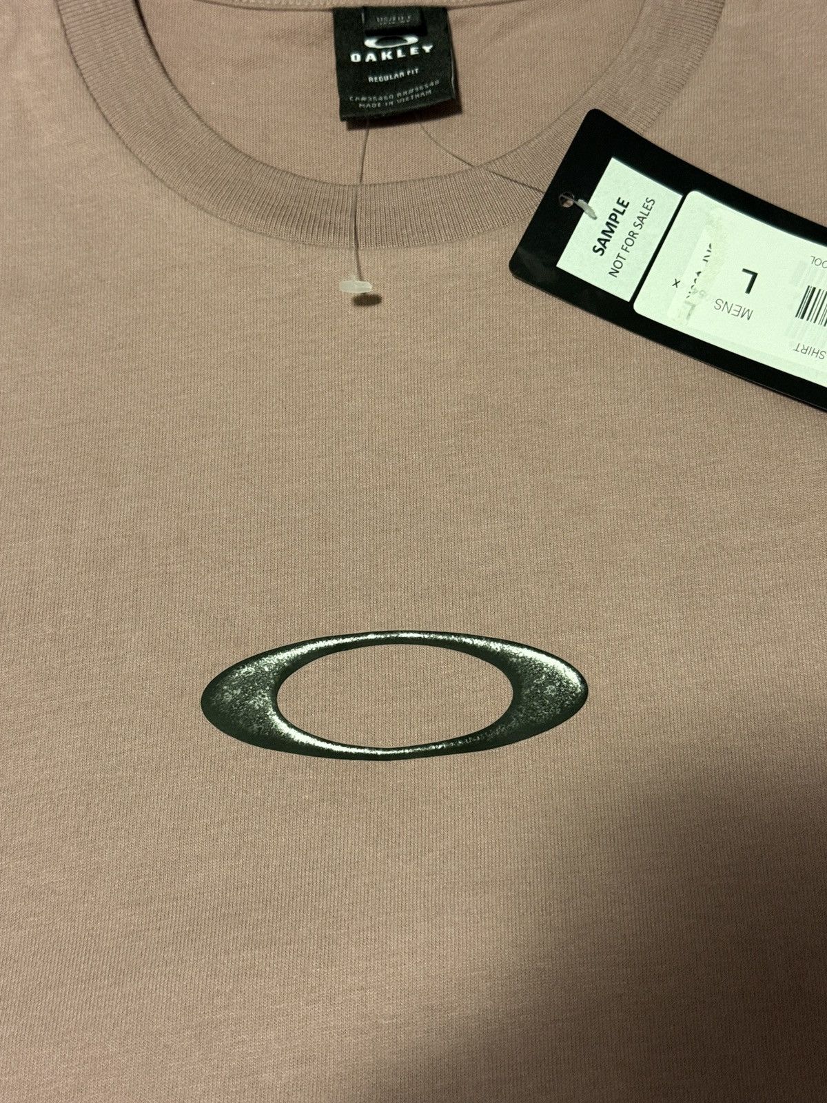Rare Oakley Metal Logo Sample Tee Hoodie, Sweatshirt | FlexRushtees.com