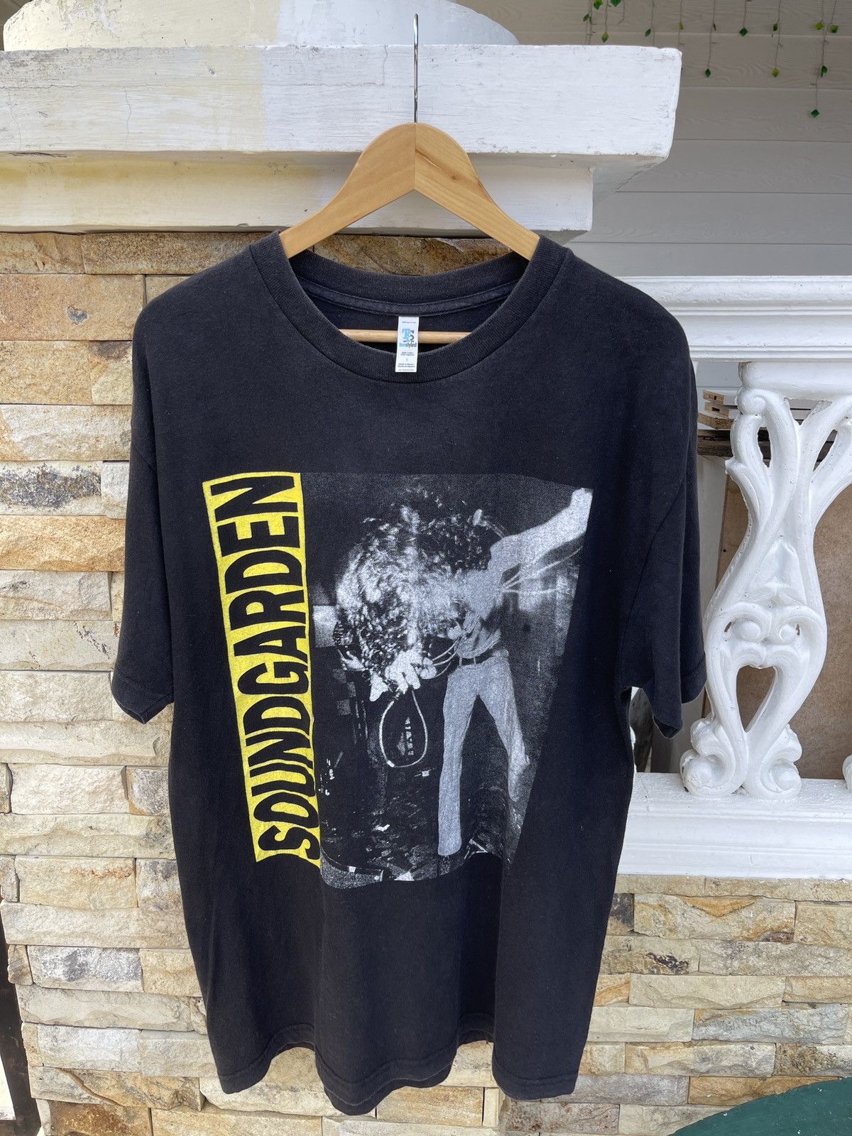 Vintage Last Drop Rare Vintage Soundgarden Promo Faded Grunge Tee Hoodie, Sweatshirt | FlexRushtees.com