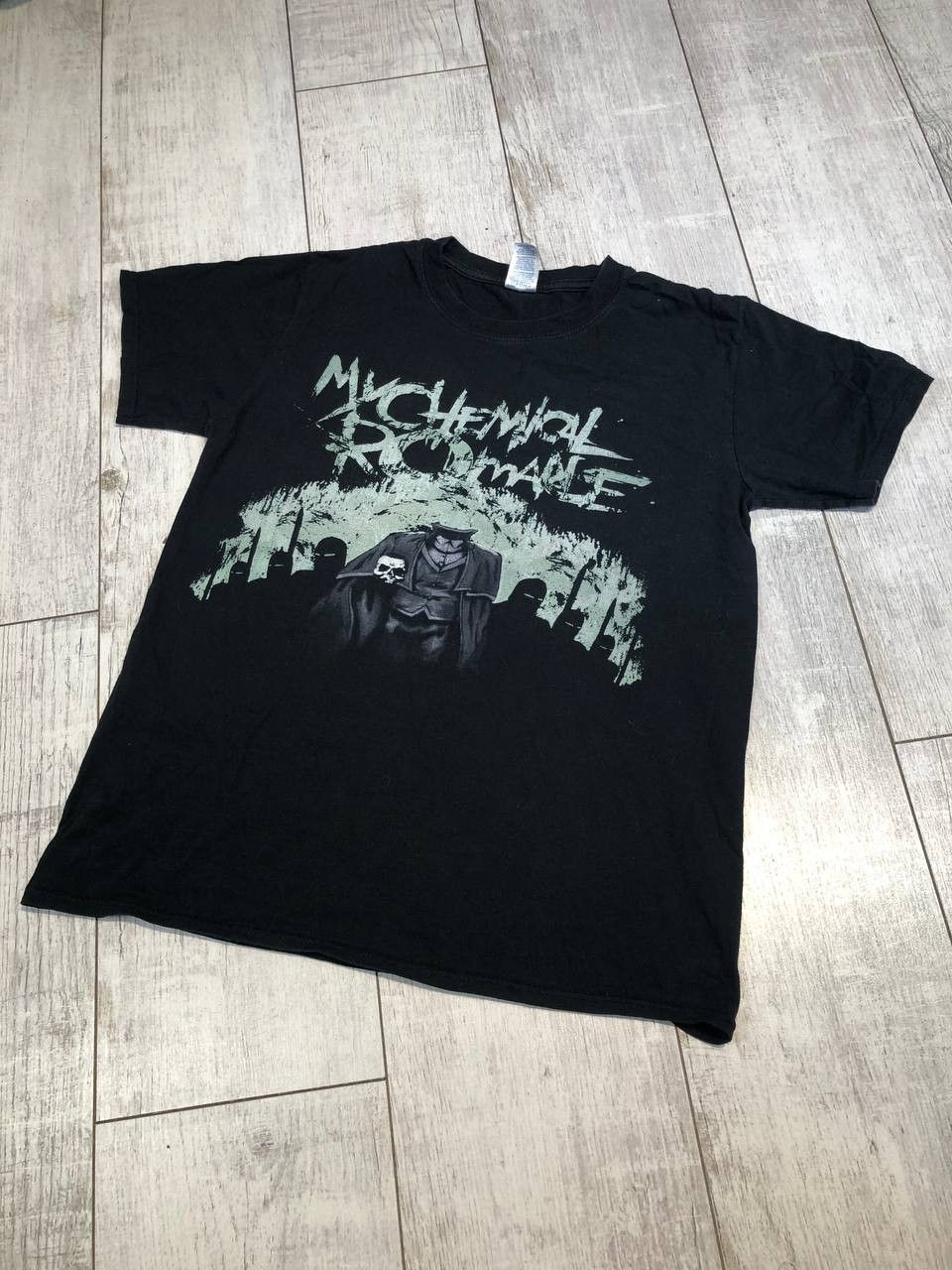 Vintage T Shirt Gildan My Chemical Romance Hoodie, Sweatshirt | FlexRushtees.com