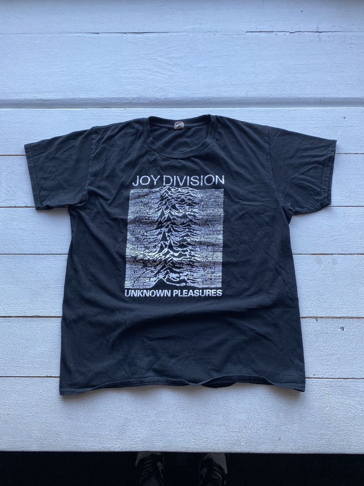 Vintage Vntg 00s Joy Division Unknown Pleasures T Shirt Black Mens M Hoodie, Sweatshirt | FlexRushtees.com