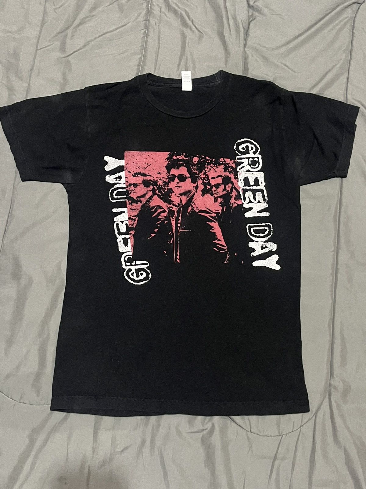 Band Tees Vintage 2000s Green Day Tee Hoodie, Sweatshirt | FlexRushtees.com