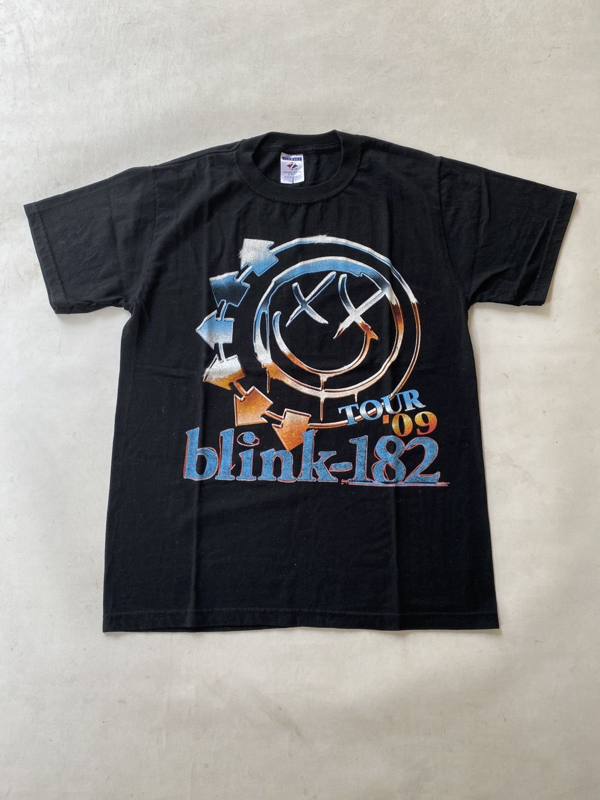 Band Tees Y2k Blink 182 Tour 2009 Era Hoodie, Sweatshirt | FlexRushtees.com