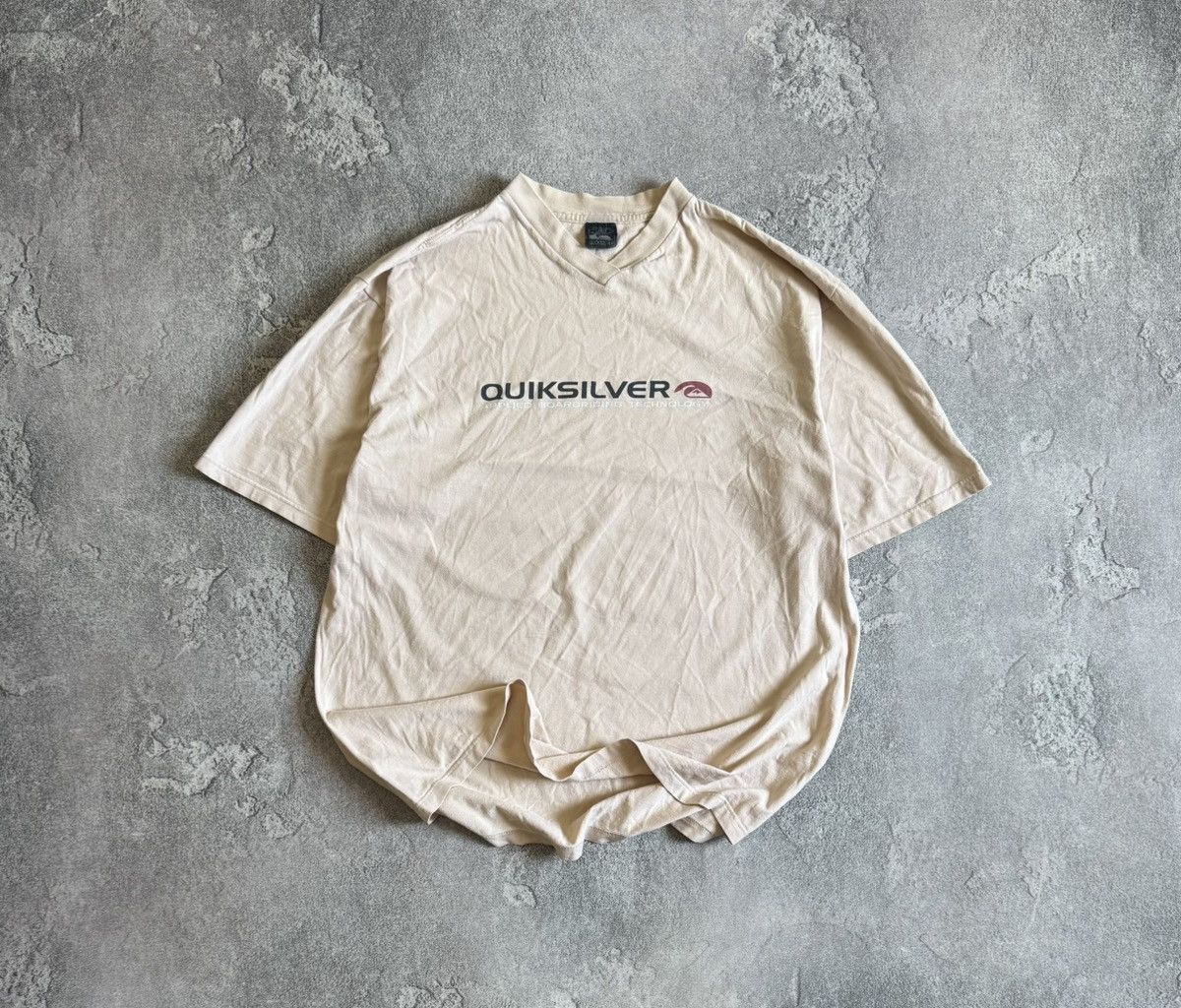 Quiksilver Quiksikver L Surf Tee T Shirt Vintage Surfing Quicksilver Hoodie, Sweatshirt | FlexRushtees.com