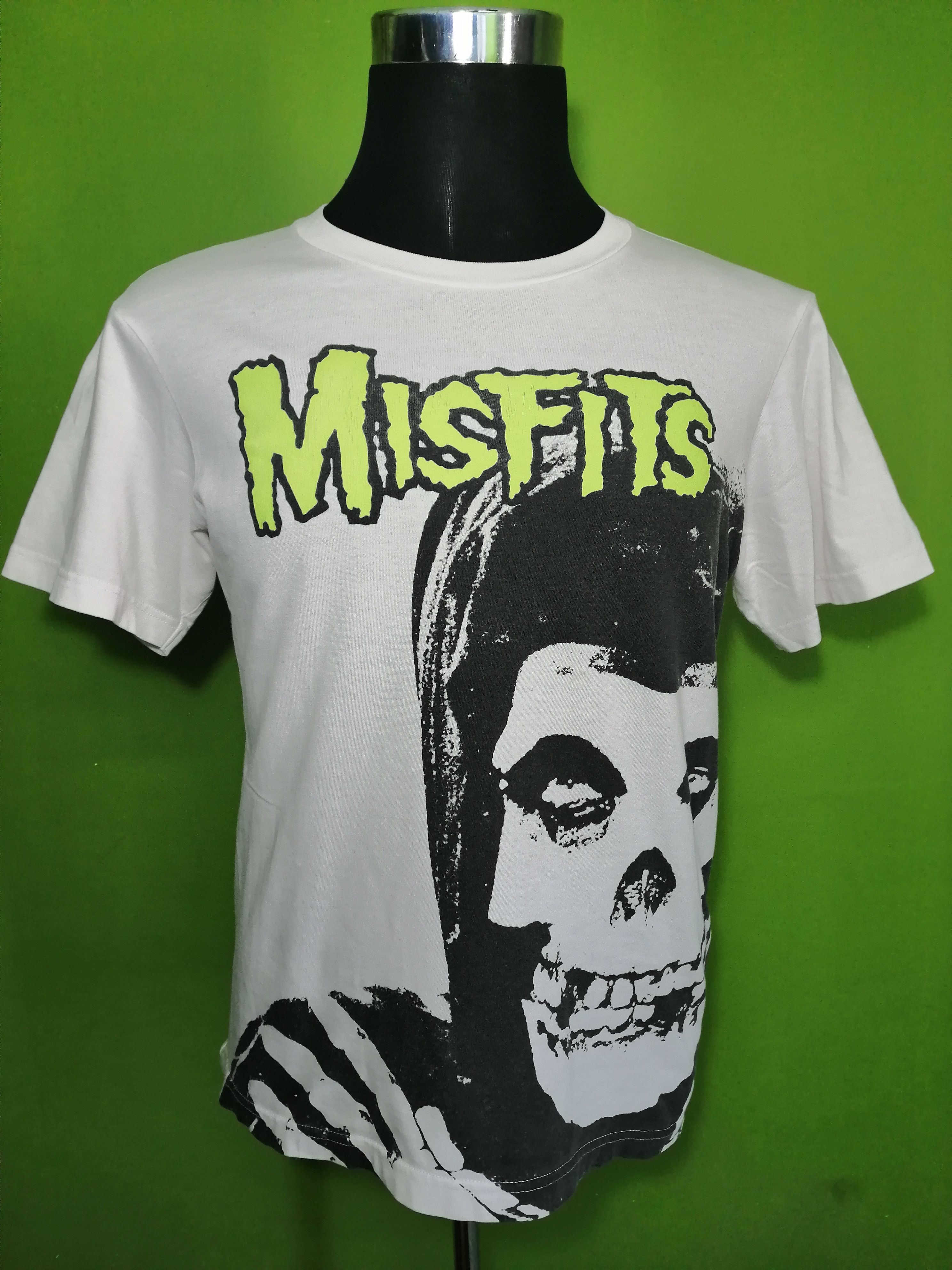Misfits White Crewneck Tshirt Hoodie, Sweatshirt | FlexRushtees.com