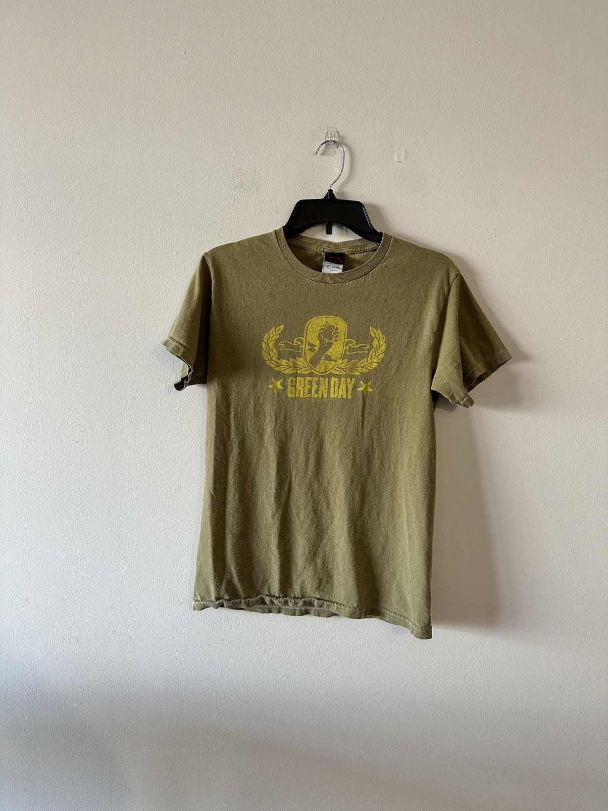 Band Tees Vintage Green Day 2005 American Idiot Tour Band Tee Green Hoodie, Sweatshirt | FlexRushtees.com