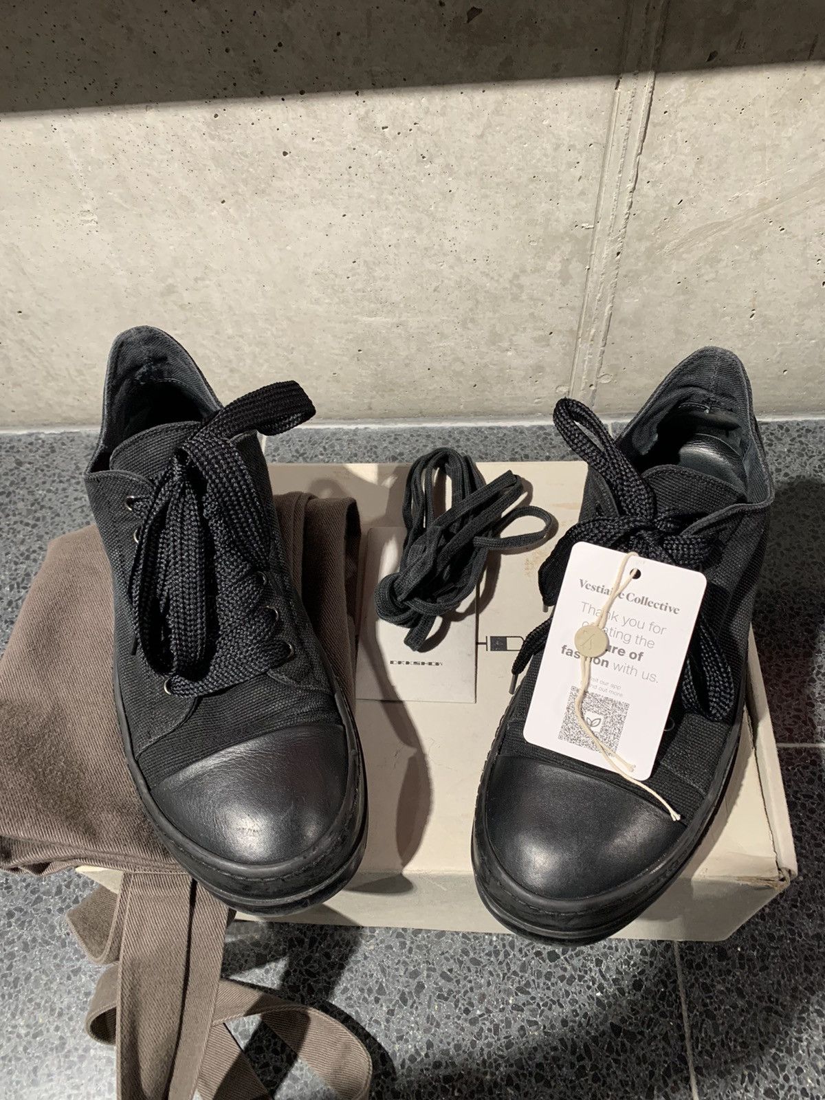 Rick Owens Drkshdw Full Black Rick Owens Ramones Low Opium T-Shirts, Hoodie, Sweatshirt | AU16VibeMintTees.com