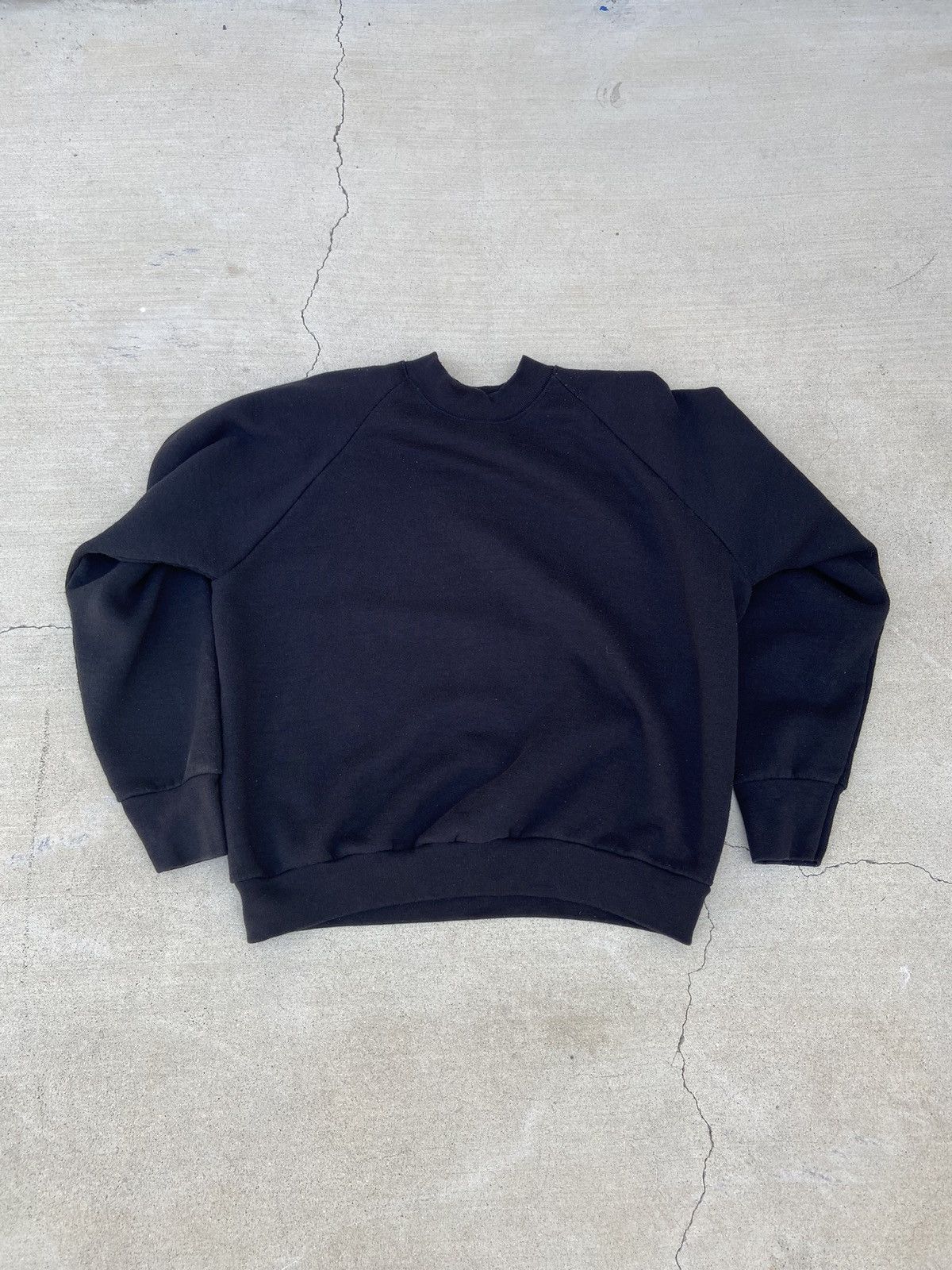 Vintage Fruit Of The Loom Raglan Crewneck
