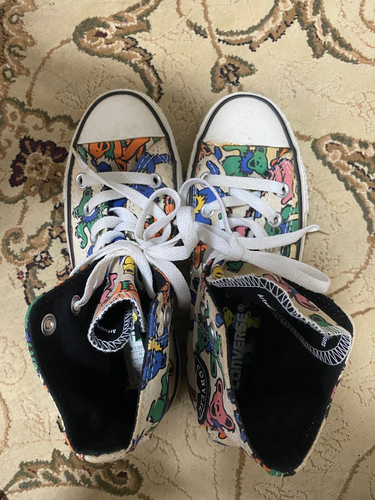 Grateful Dead Converse Chuck Taylor X Grateful Dead Dancing Bears Uk 3 T-Shirts, Hoodie, Sweatshirt | AU16VibeMintTees.com
