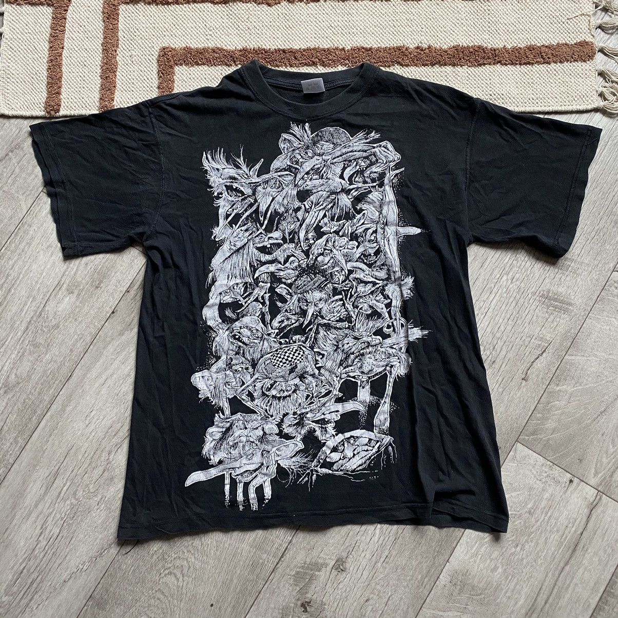 Vintage Very Rare Mushrooms Creepy Faces 90s Visual Trip T Shirt