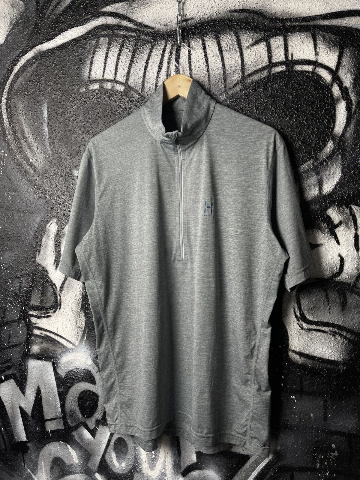 Haglofs Ridge 1 2 Zip Hiking Shirt Short Sleeve Men S Size Hoodie, Sweatshirt | FlexRushtees.com