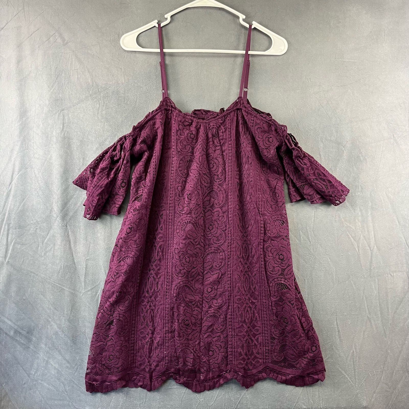 Other Quaker Lace Cold Shoulder Love Fire Medium Blouse
