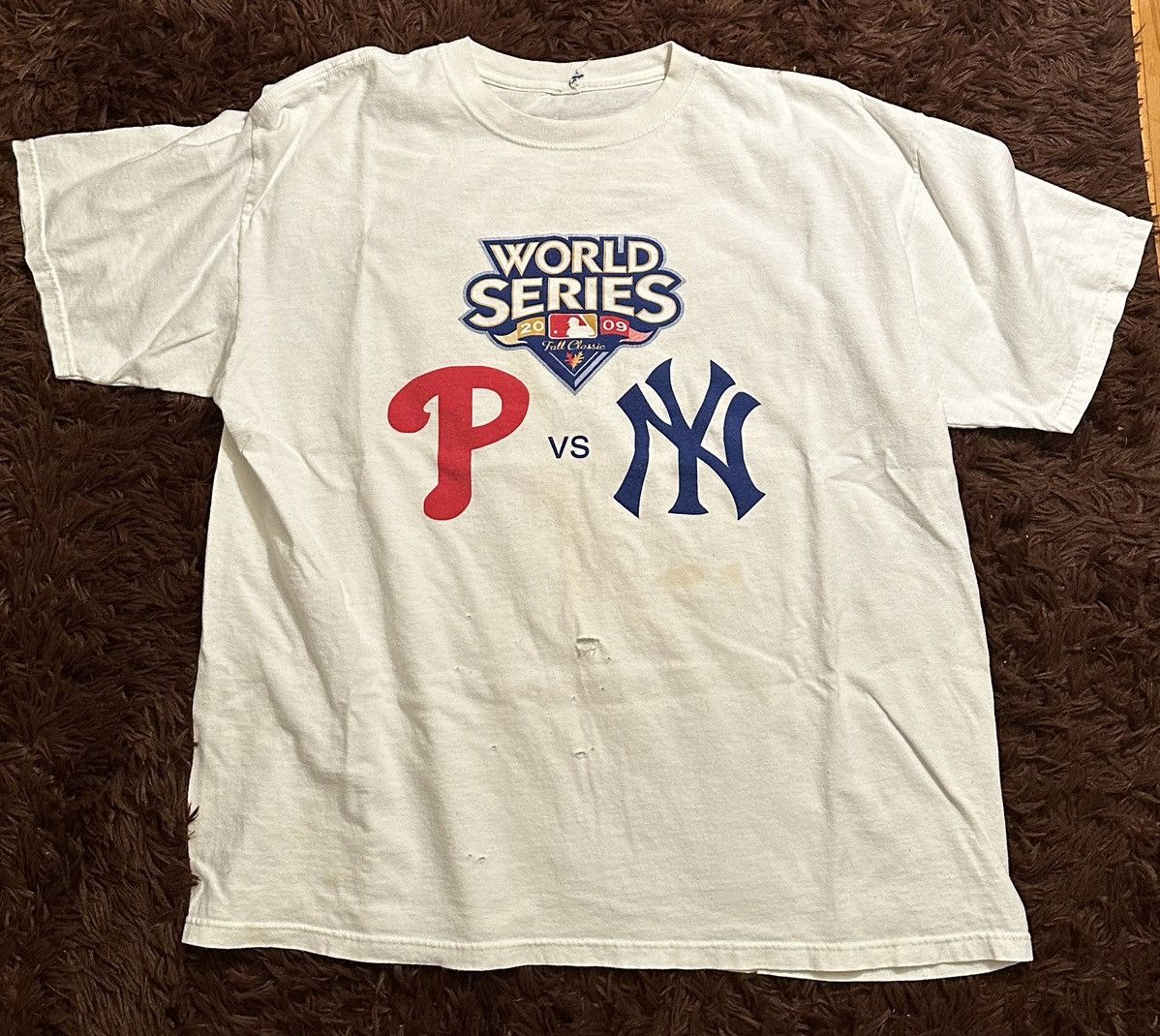 Vintage Phillies Vs Yankees 2009 World Series T Shirt Hoodie, Sweatshirt | FlexRushtees.com