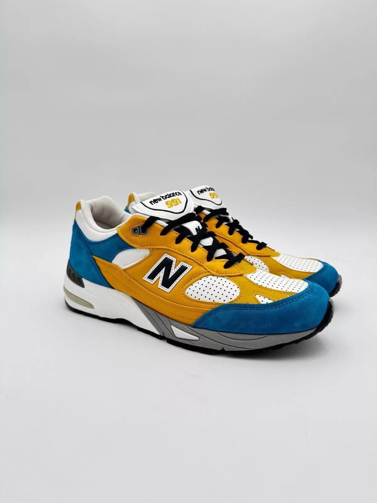 Balance Sns New Balance 991 Yellow Blue White Made In Uk T-Shirts, Hoodie, Sweatshirt | AU16VibeMintTees.com