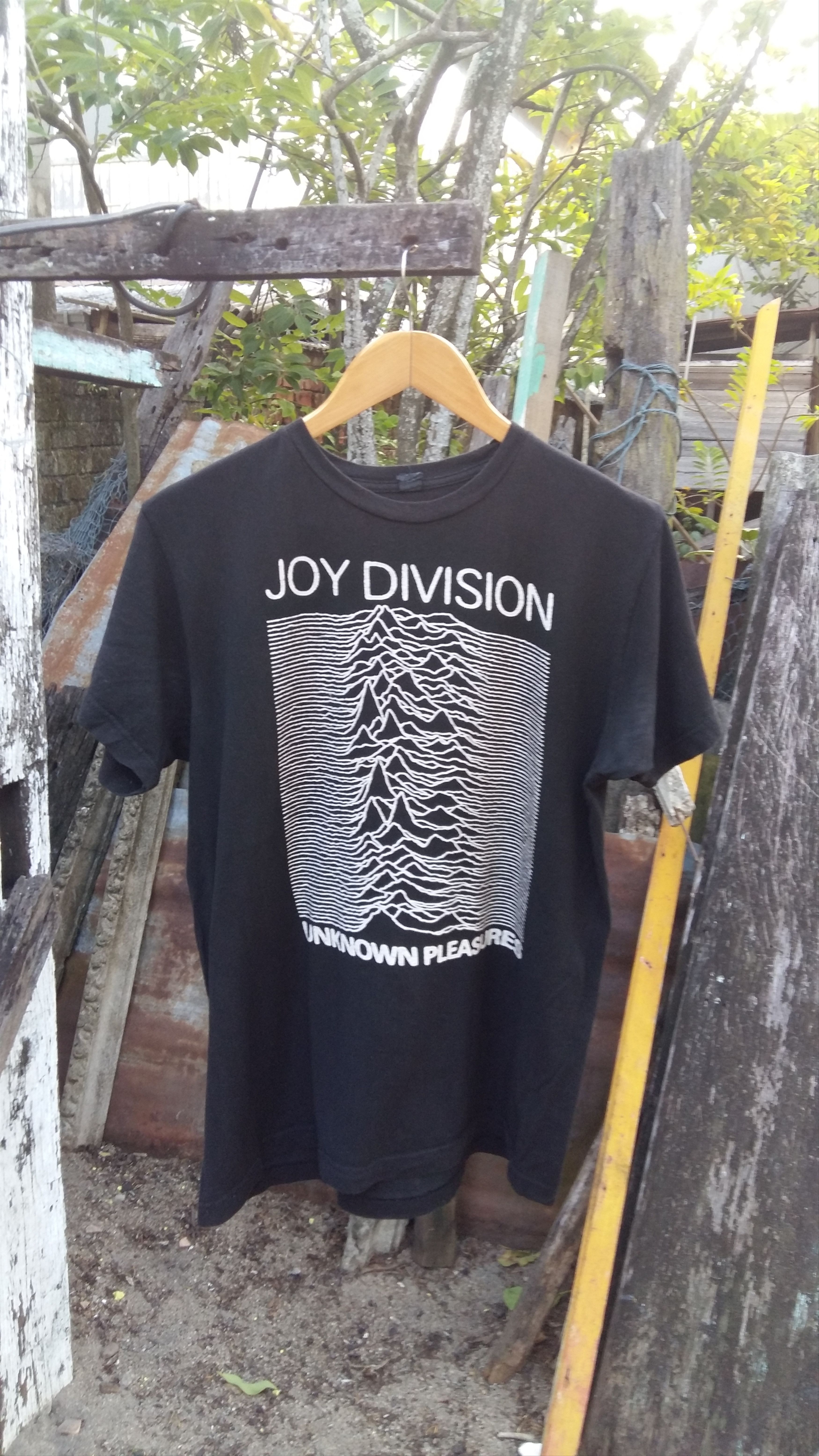 Vintage Steal Joy Division Unknown Pleasures Tshirt Hoodie, Sweatshirt | FlexRushtees.com