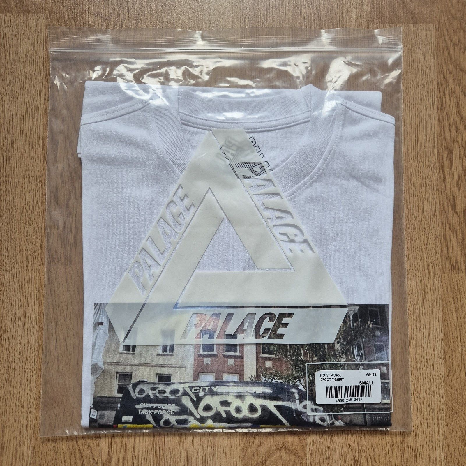 Palace 10foot T Shirt White Small Brand New In Dustbag Fw23 Hoodie, Sweatshirt | FlexRushtees.com