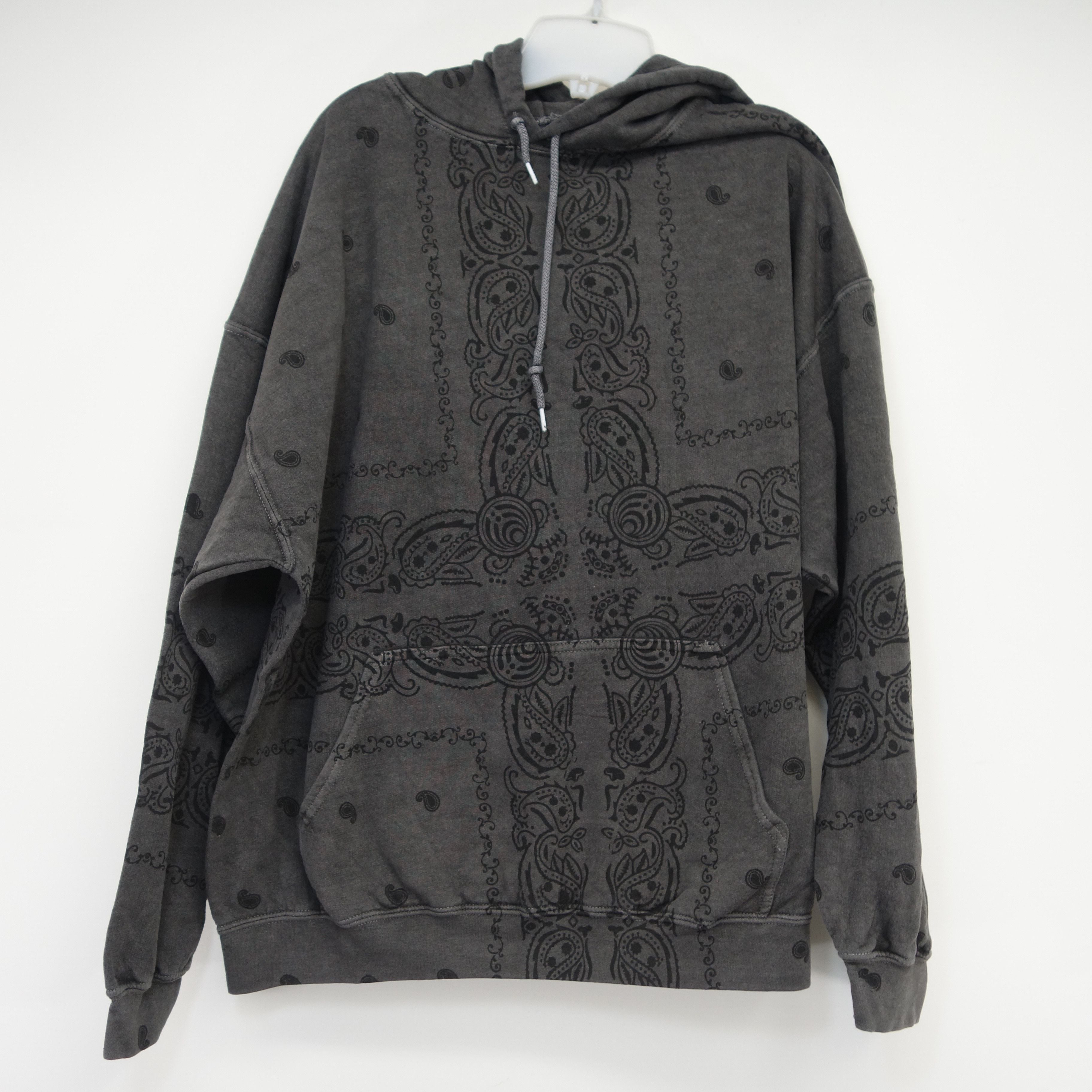 Vintage Gray Bandana Print Skate Athletic Fall Skate Hoodie Size Xl T-Shirts, Sweatshirt | FlexRushtees.com