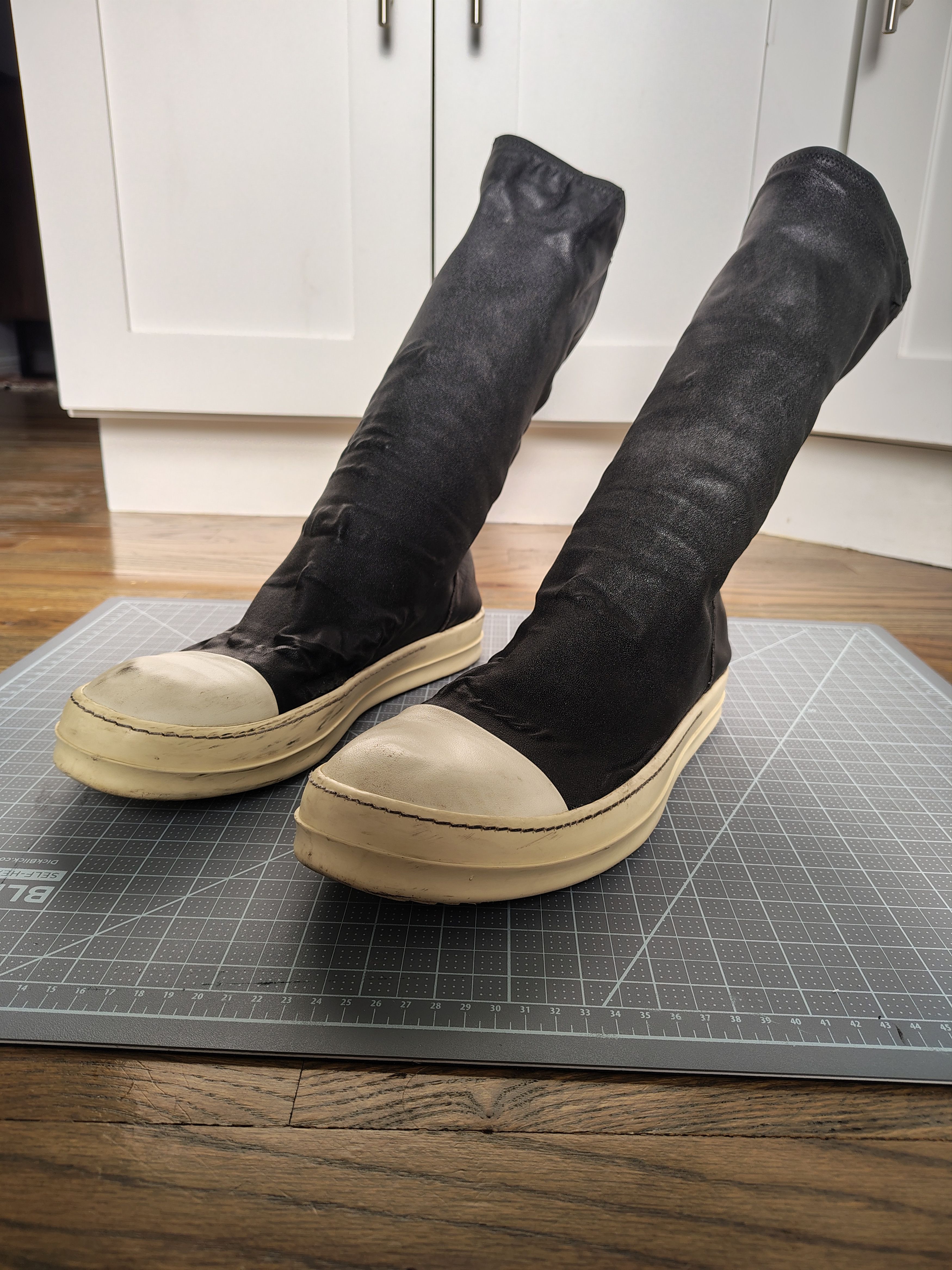 Rick Owens Sock Ramones T-Shirts, Hoodie, Sweatshirt | AU16VibeMintTees.com