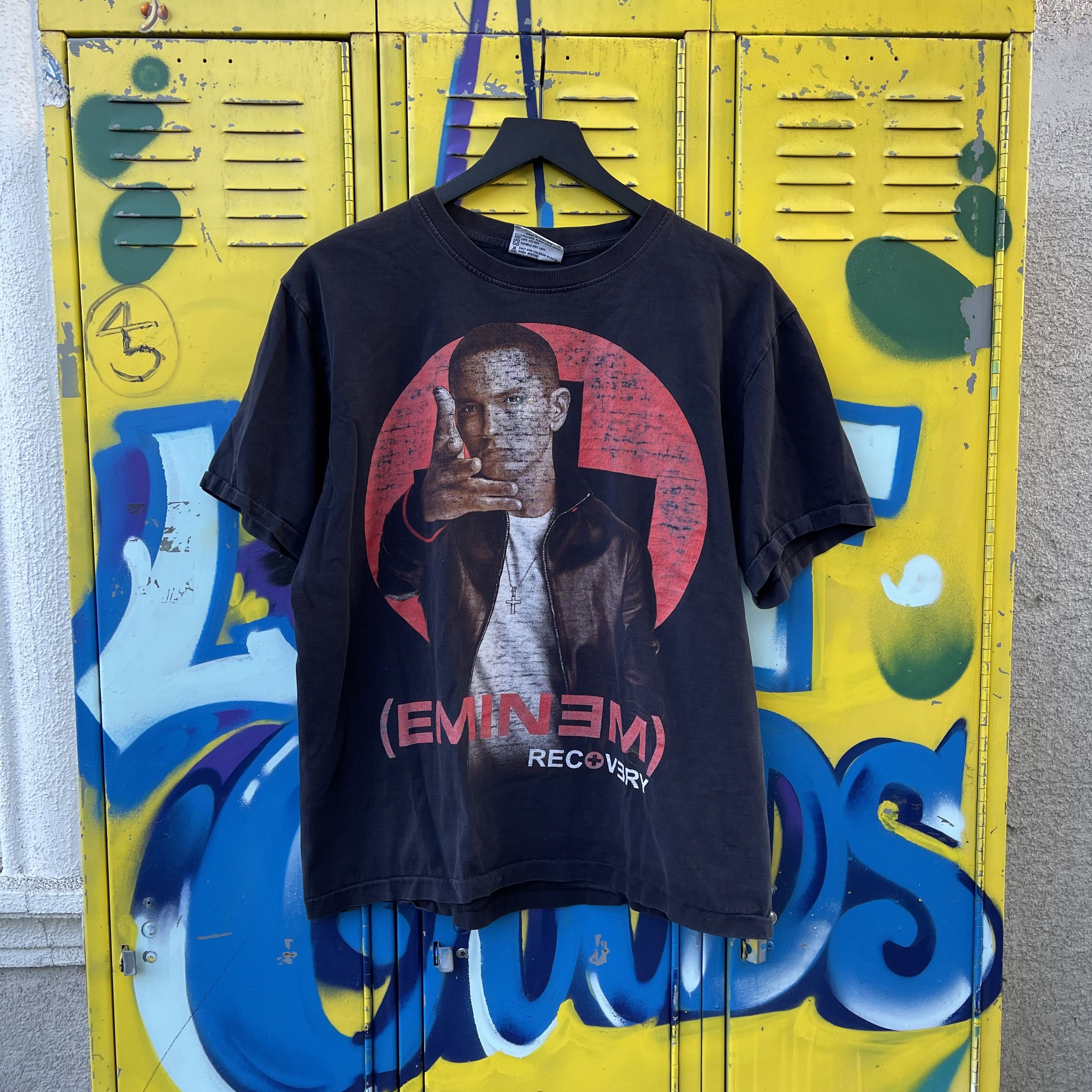 Vintage 2010 Eminem Recovery Rap T Shirt Hoodie, Sweatshirt | FlexRushtees.com