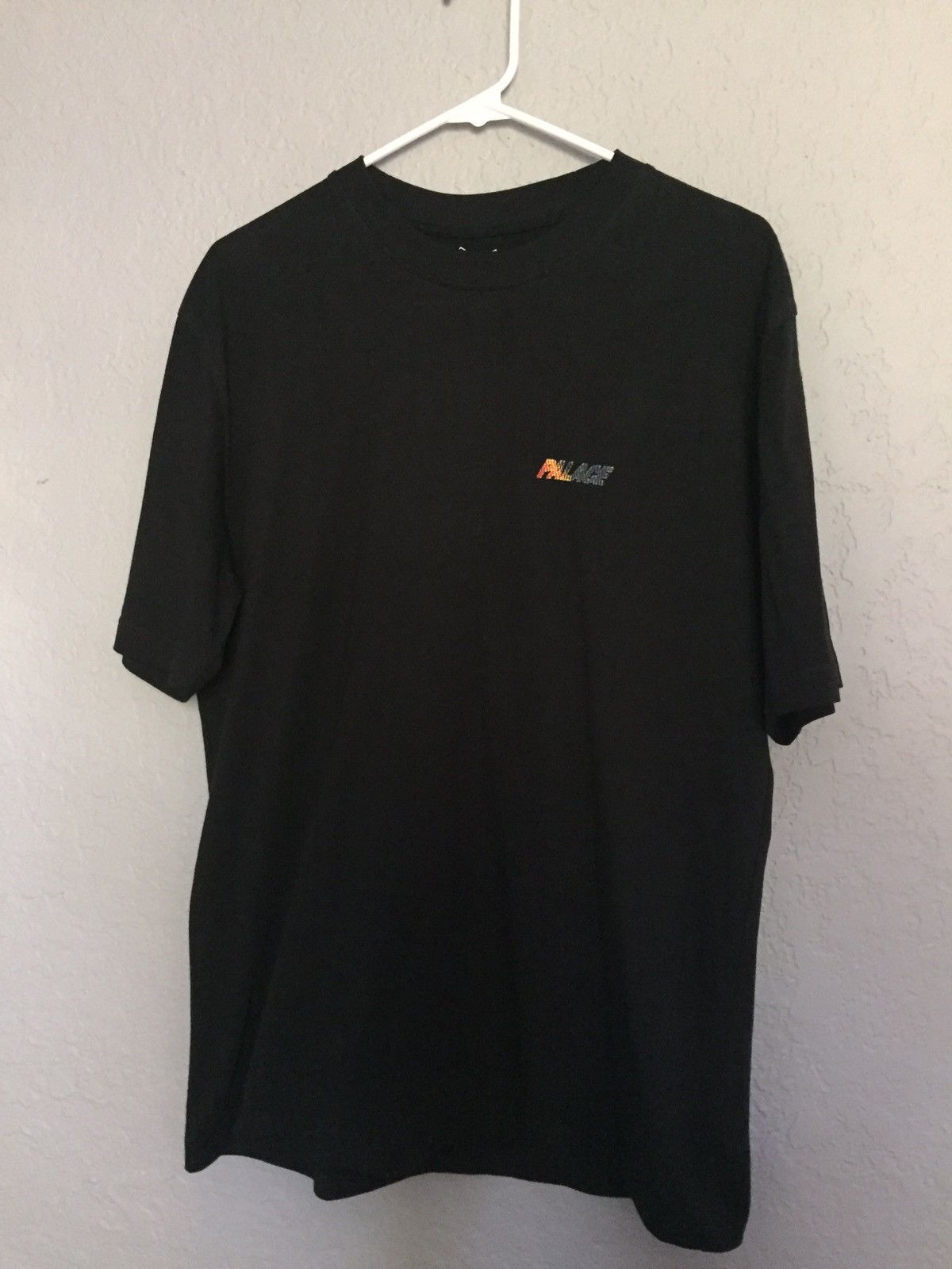 Palace Logo Tee Size M Hoodie, Sweatshirt | FlexRushtees.com