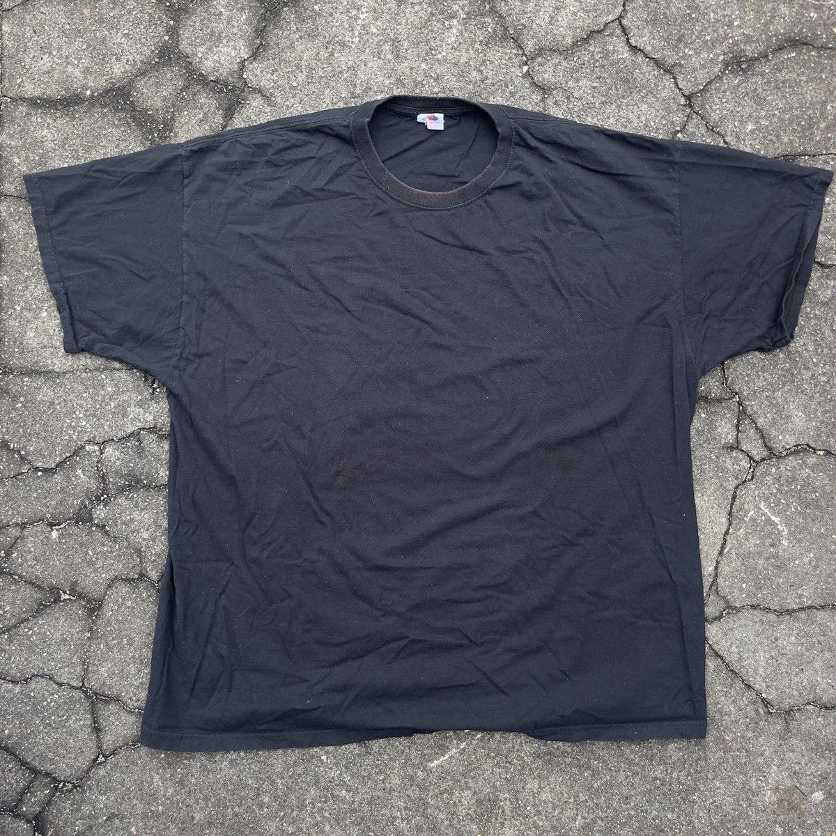 Vintage Y2k Fruit Of The Loom Blank Faded Black Shirt
