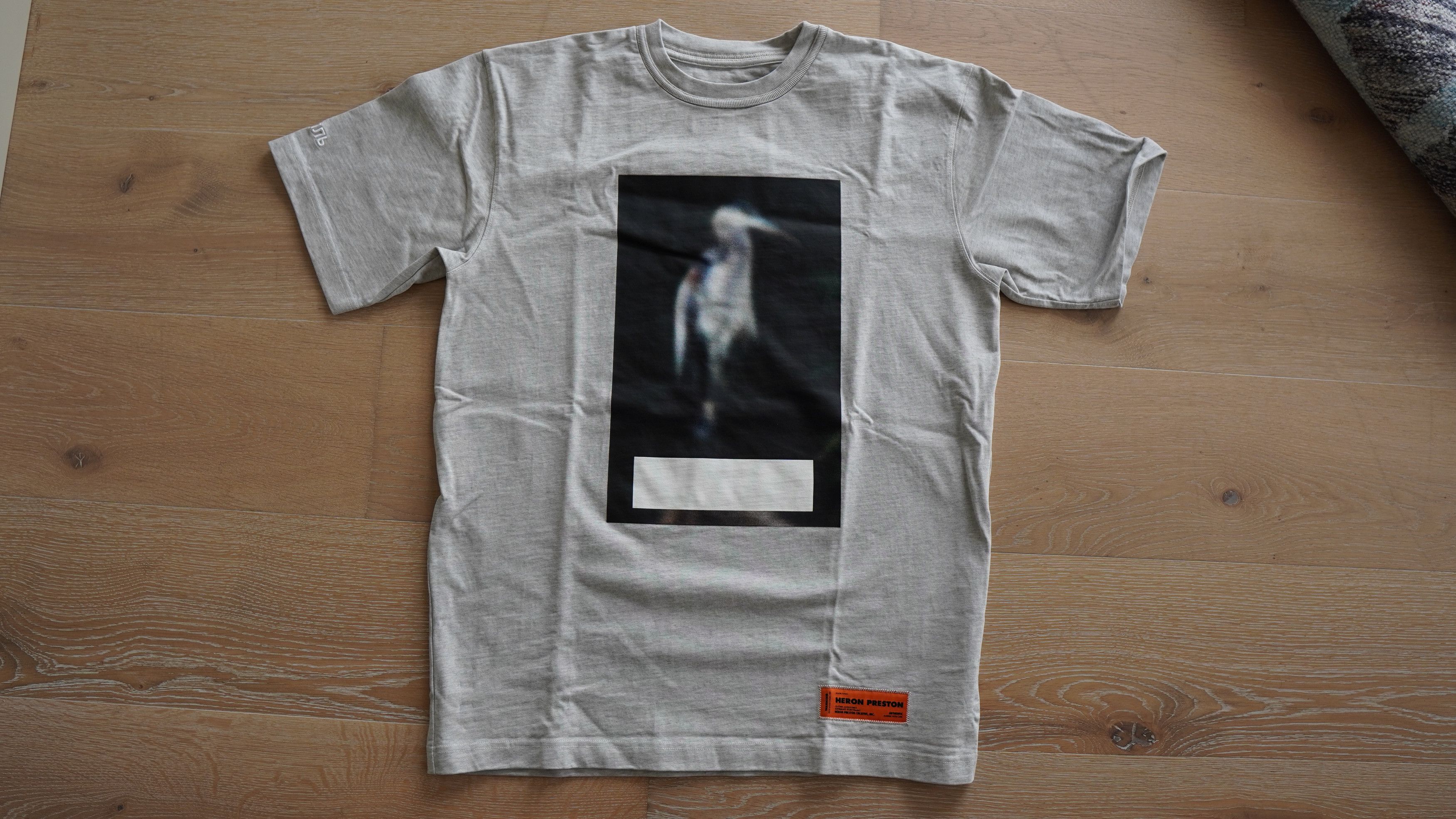 Preston Grey Heron Blurred Graphic T Shirt Hoodie, Sweatshirt | FlexRushtees.com