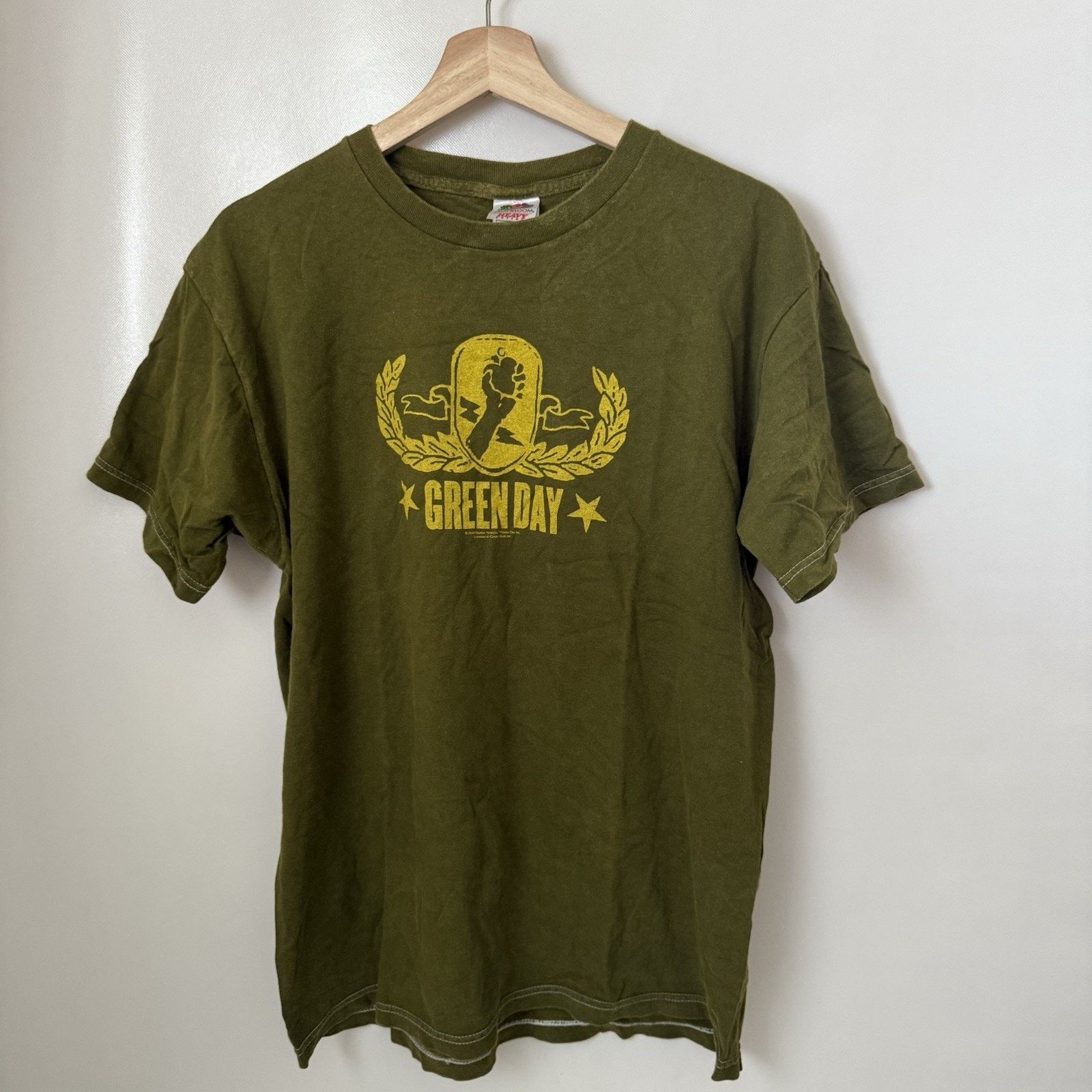 Fruit Of The Loom Green Day Y2k Vintage T Shirt Rock American Idiot 2005 Tour Hoodie, Sweatshirt | FlexRushtees.com