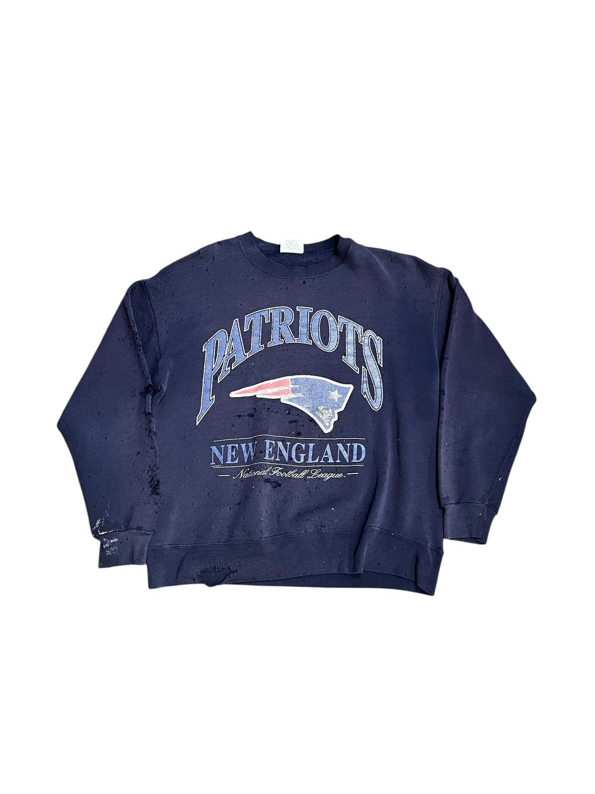 Thrashed Vintage Patriots Crewneck T-Shirts, Hoodie, Sweatshirt | FlexRushtees.com