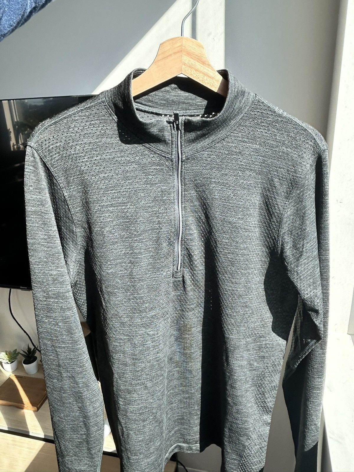 Lululemon Men S Pullover Quater Zip Gray Heather