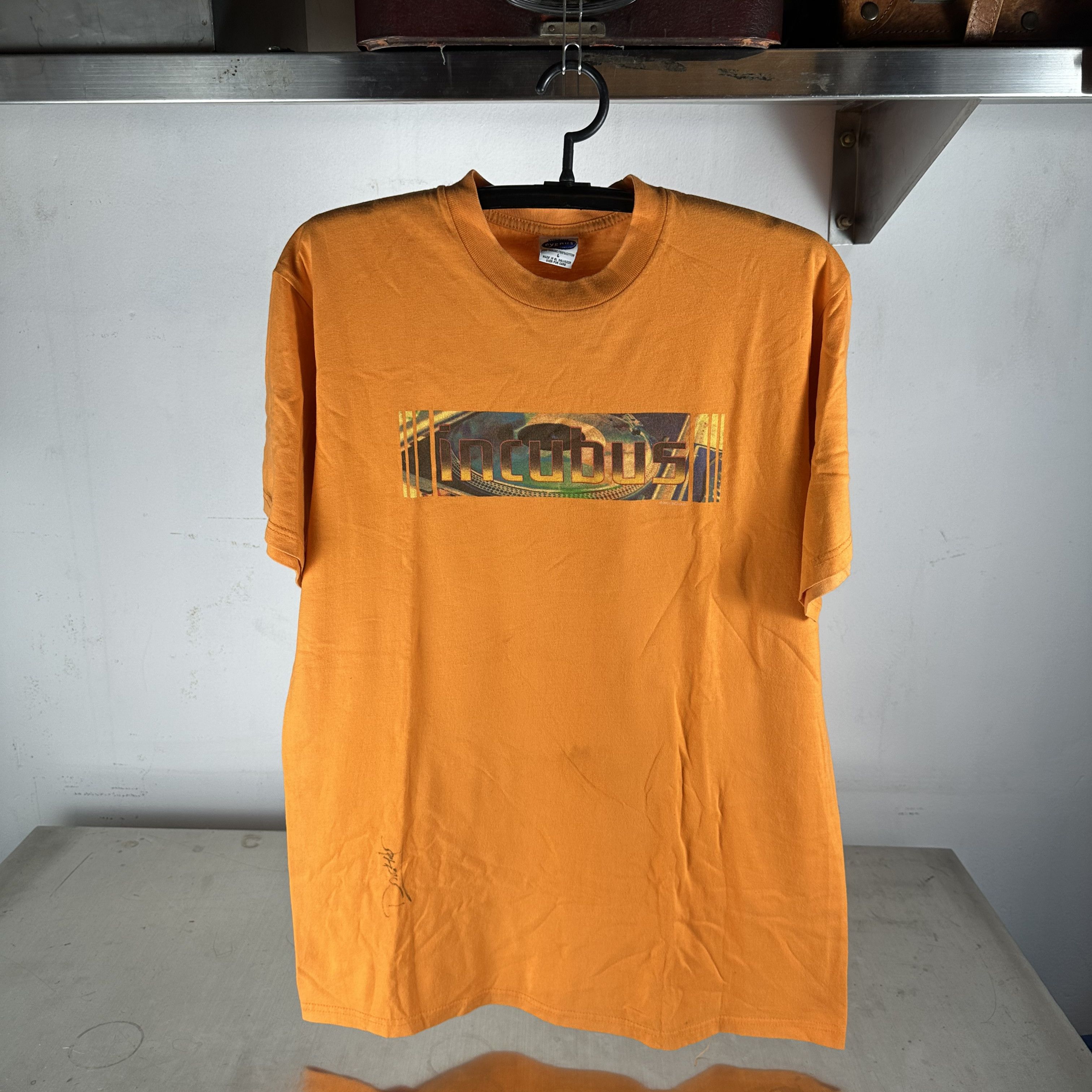 Vintage 2001 Incubus Rock Band Graphic Large T Shirt Hoodie, Sweatshirt | FlexRushtees.com