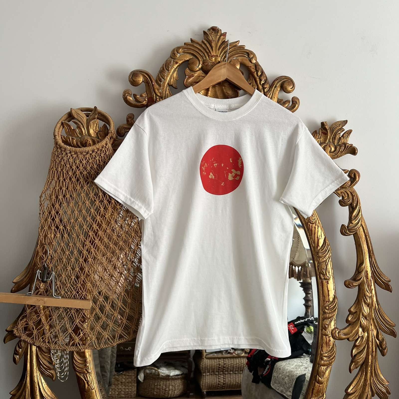 Vintage 90s Oasis Band Tshirt Sz M Hoodie, Sweatshirt | FlexRushtees.com