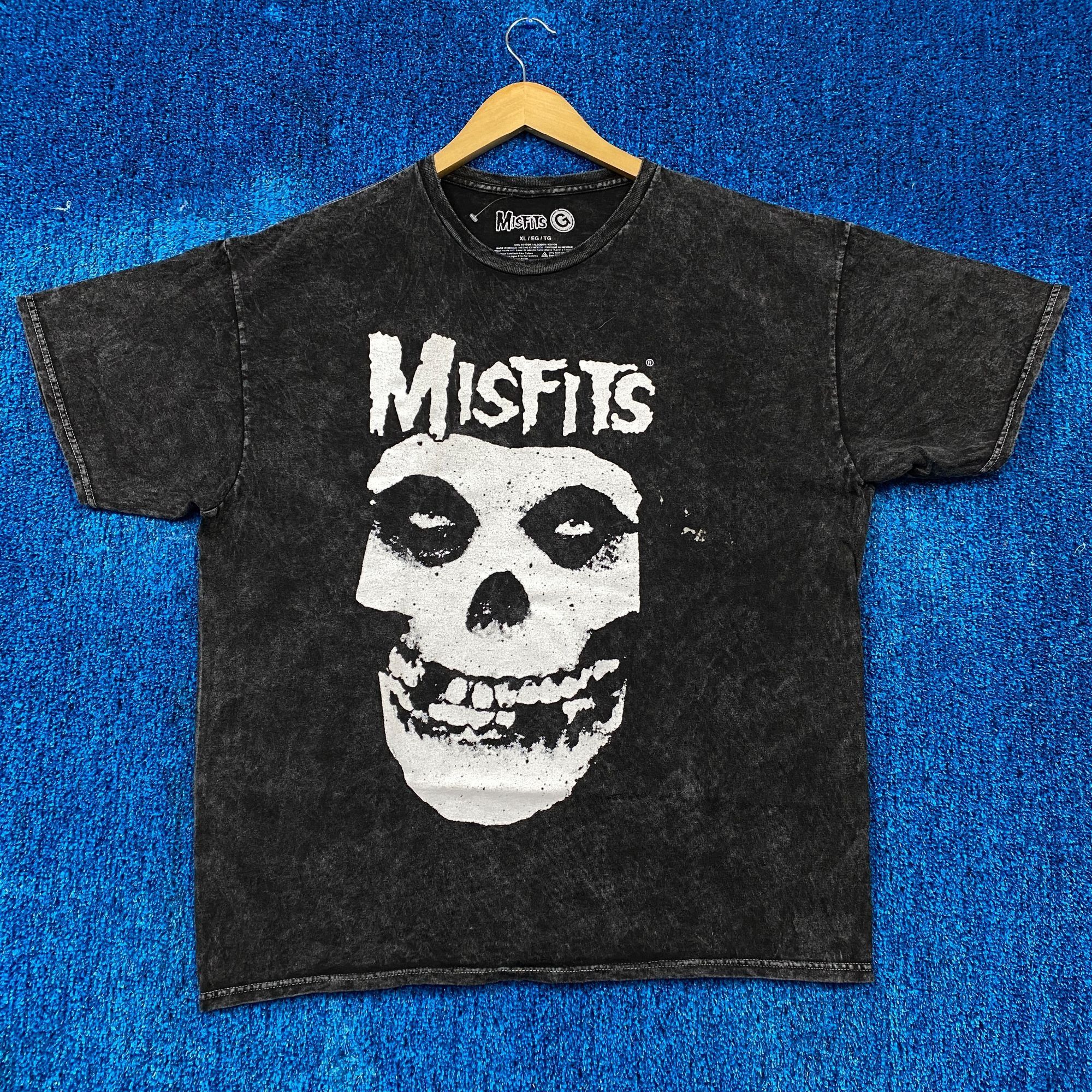 Misfits Crimson Ghost Mineral Wash Horror Punk Band Tee Xl Hoodie, Sweatshirt | FlexRushtees.com