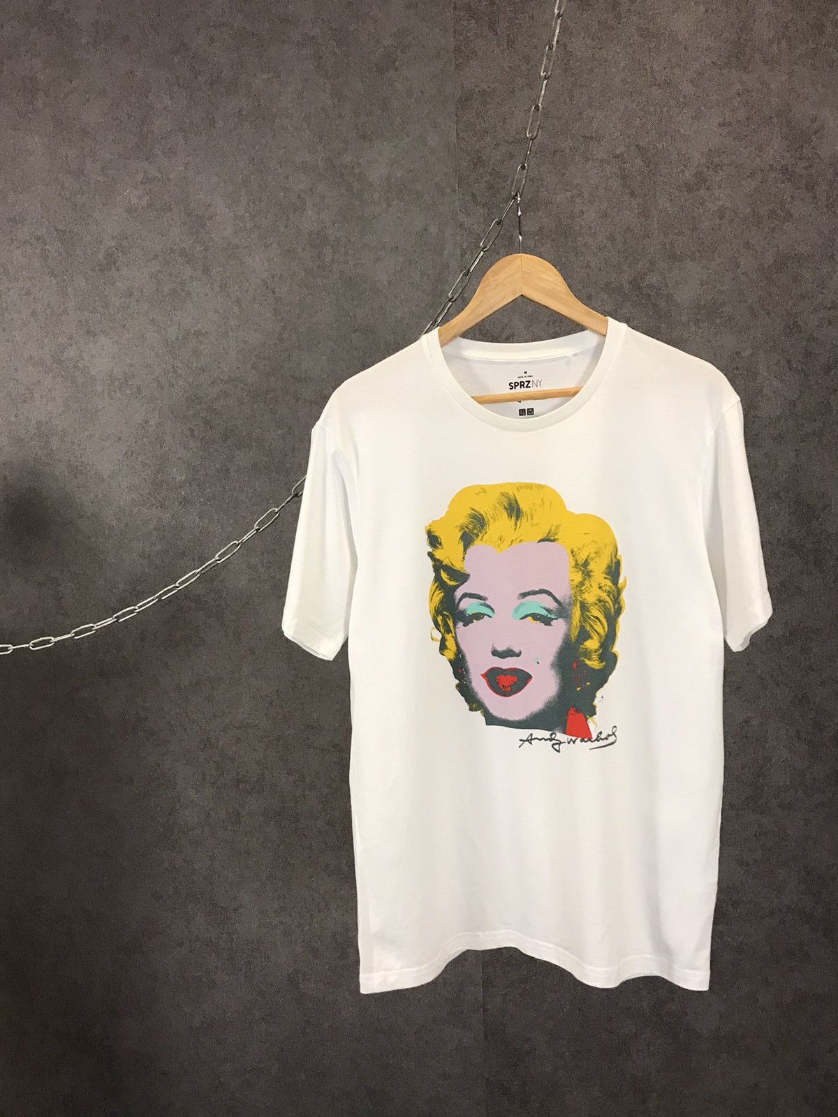 Designer Andy Warhol Morilyn Monroe Art Designer Uniqlo Tee Hoodie, Sweatshirt | FlexRushtees.com