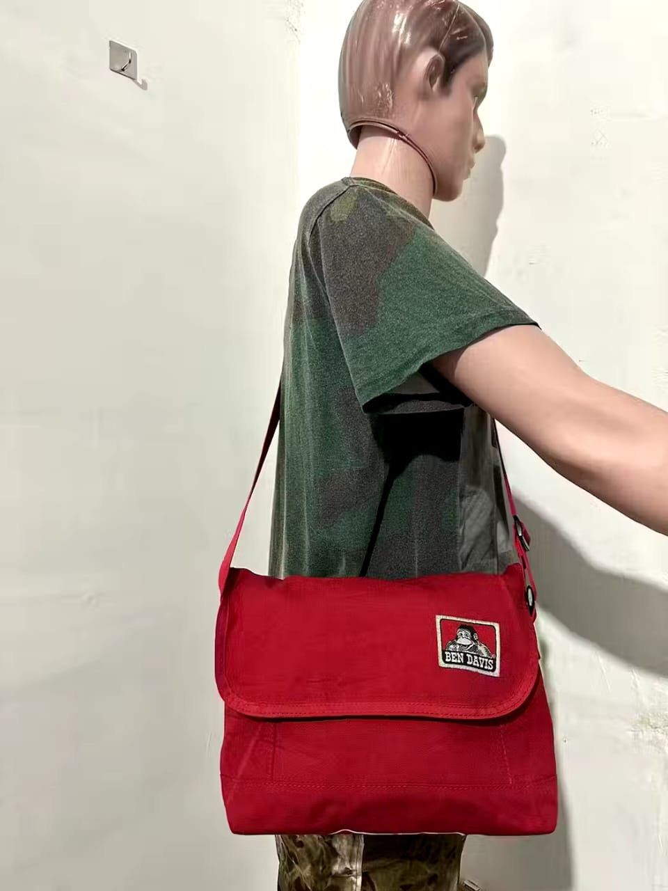 Davis Ben Davis Crossbody Sling Bag