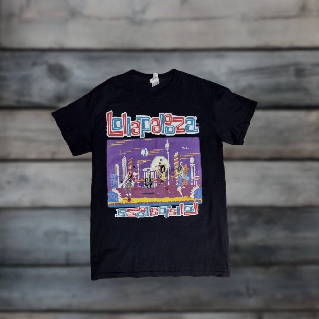 Vintage Lollapalooza T Shirt Alt J Blink 182 Muse The Killers Wiz Khalifa Adult Small Black Hoodie, Sweatshirt